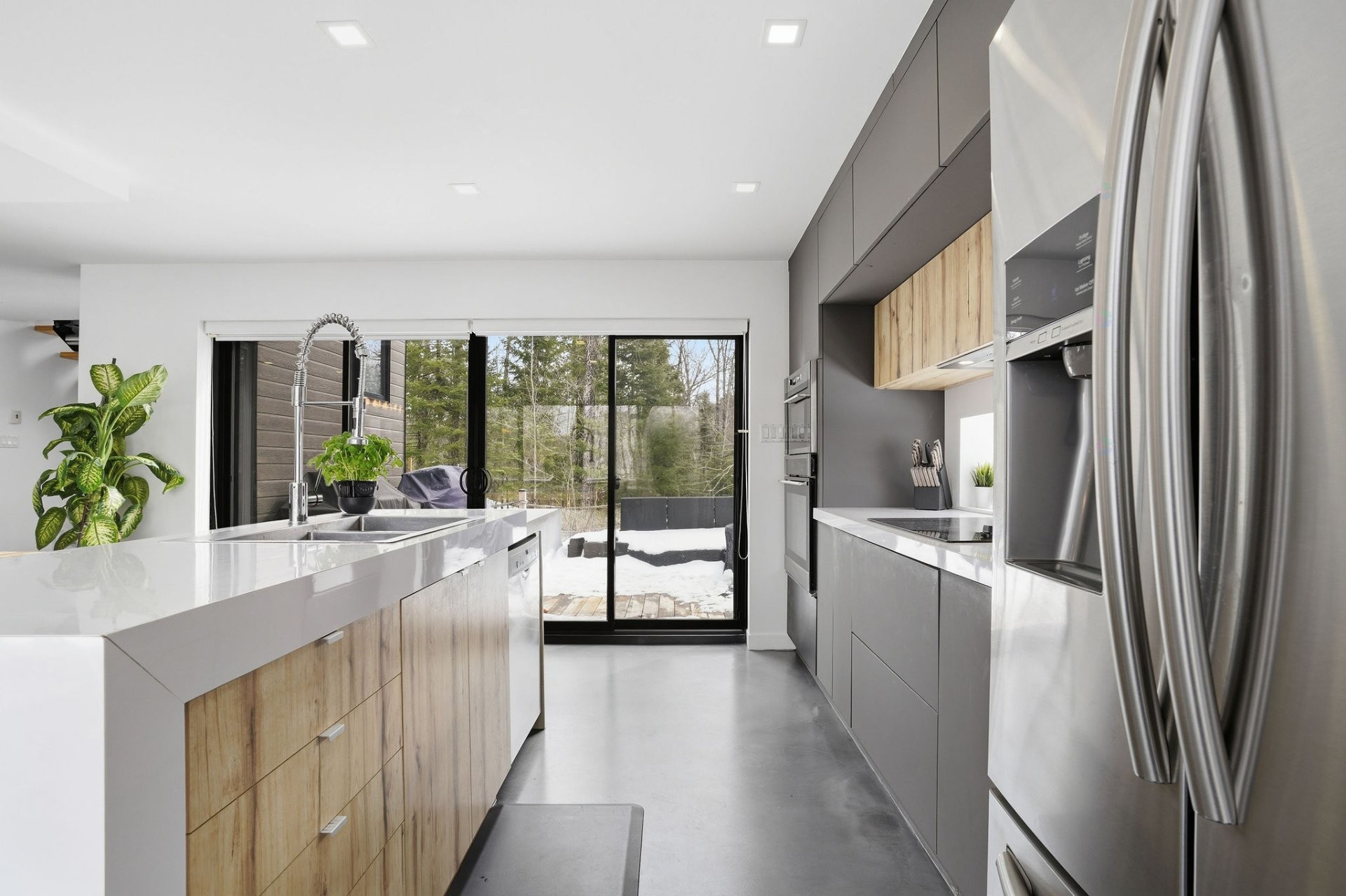 









6


Rue du Butor

,
Val-des-Monts,




QC
J8N0B7

