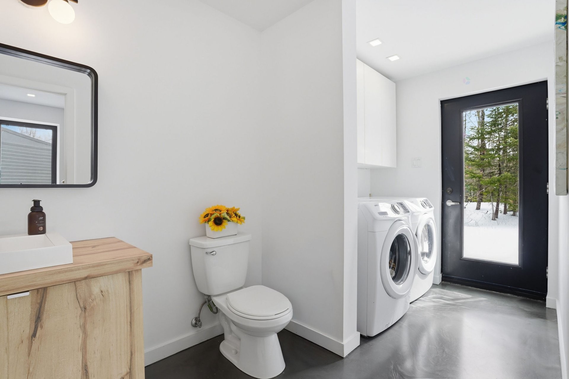 









6


Rue du Butor

,
Val-des-Monts,




QC
J8N0B7

