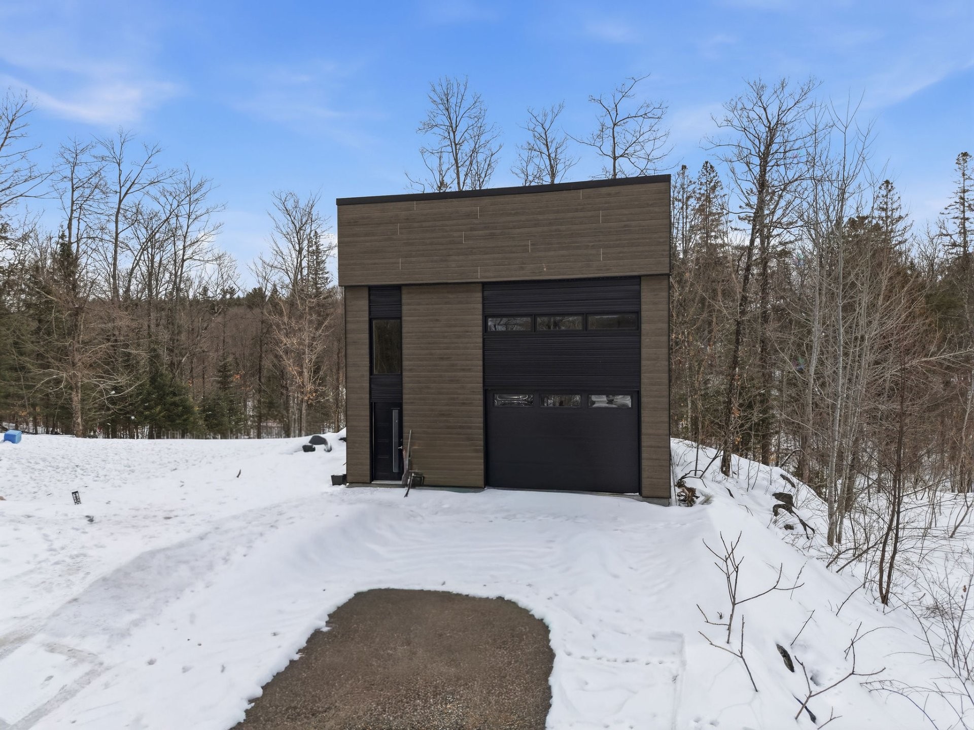 









6


Rue du Butor

,
Val-des-Monts,




QC
J8N0B7

