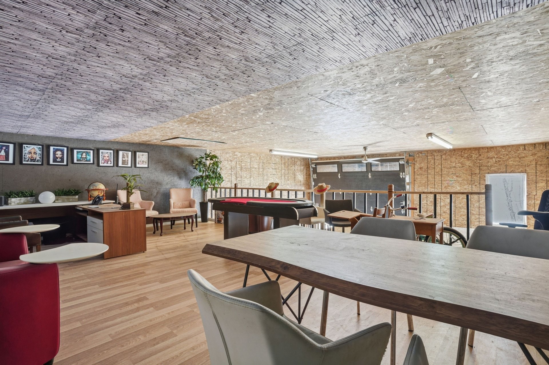 









6


Rue du Butor

,
Val-des-Monts,




QC
J8N0B7

