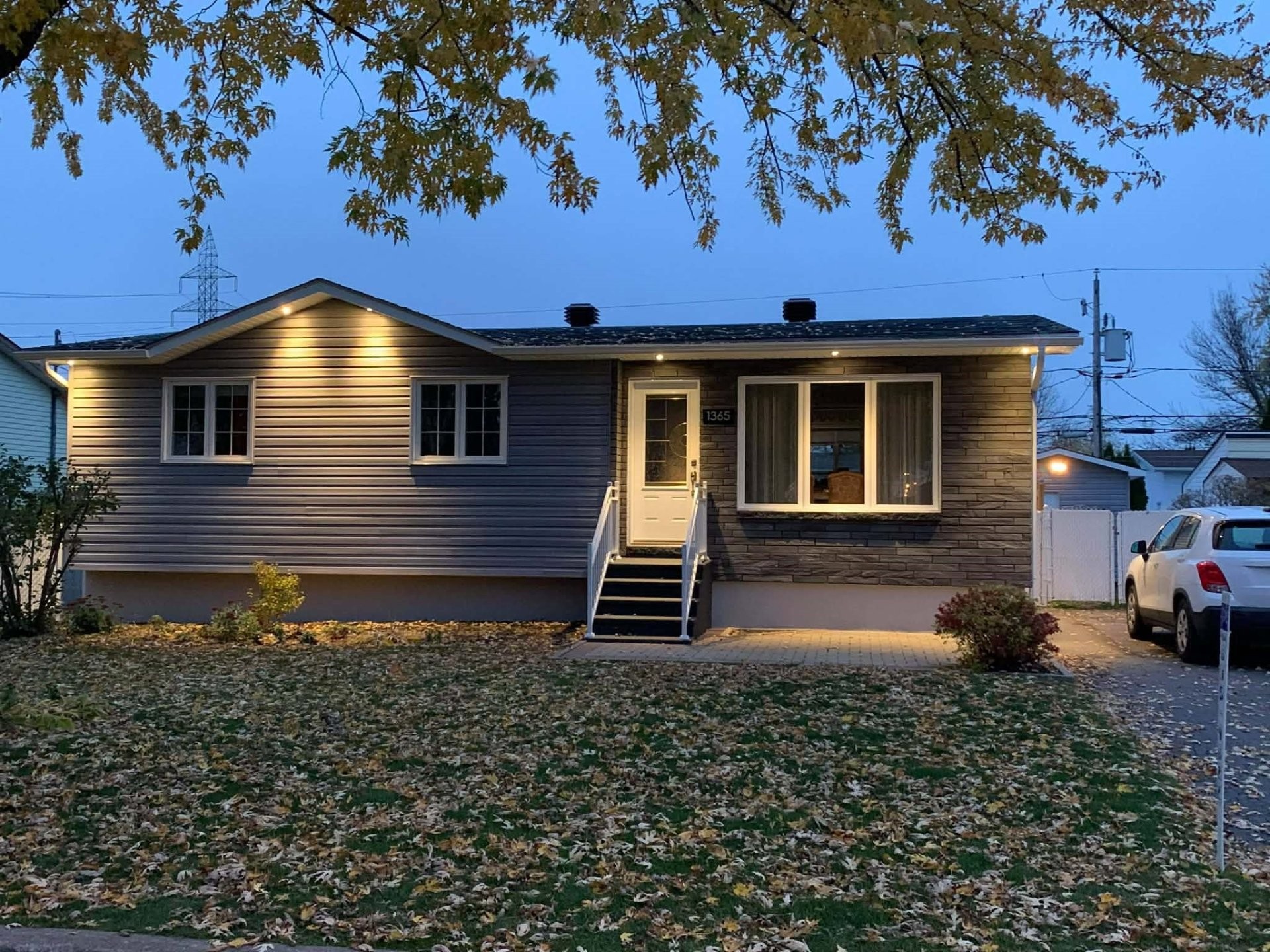 









1365


Place Alfred-DesRochers

,
Sainte-Catherine,




QC
J5C1E3

