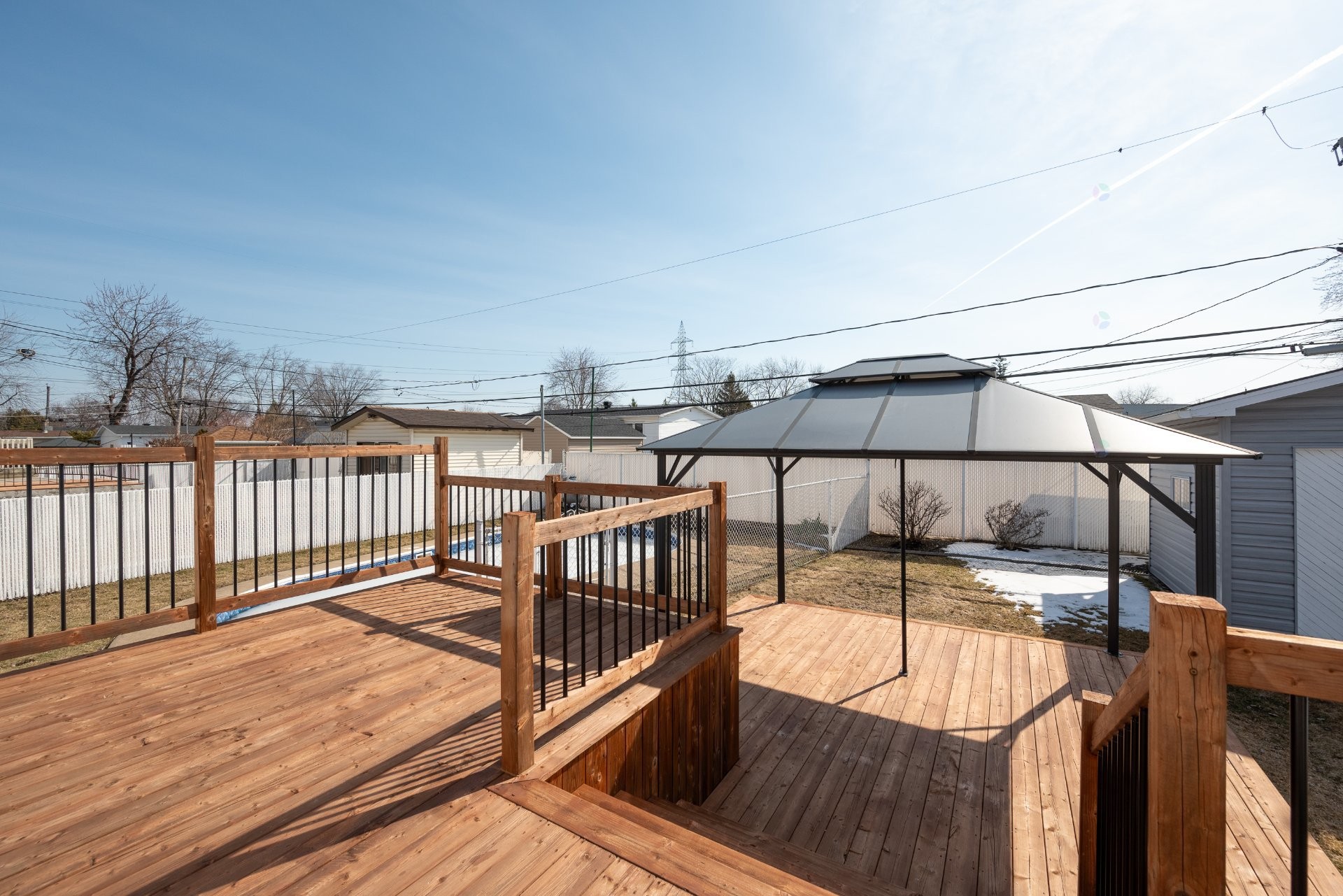 









1365


Place Alfred-DesRochers

,
Sainte-Catherine,




QC
J5C1E3

