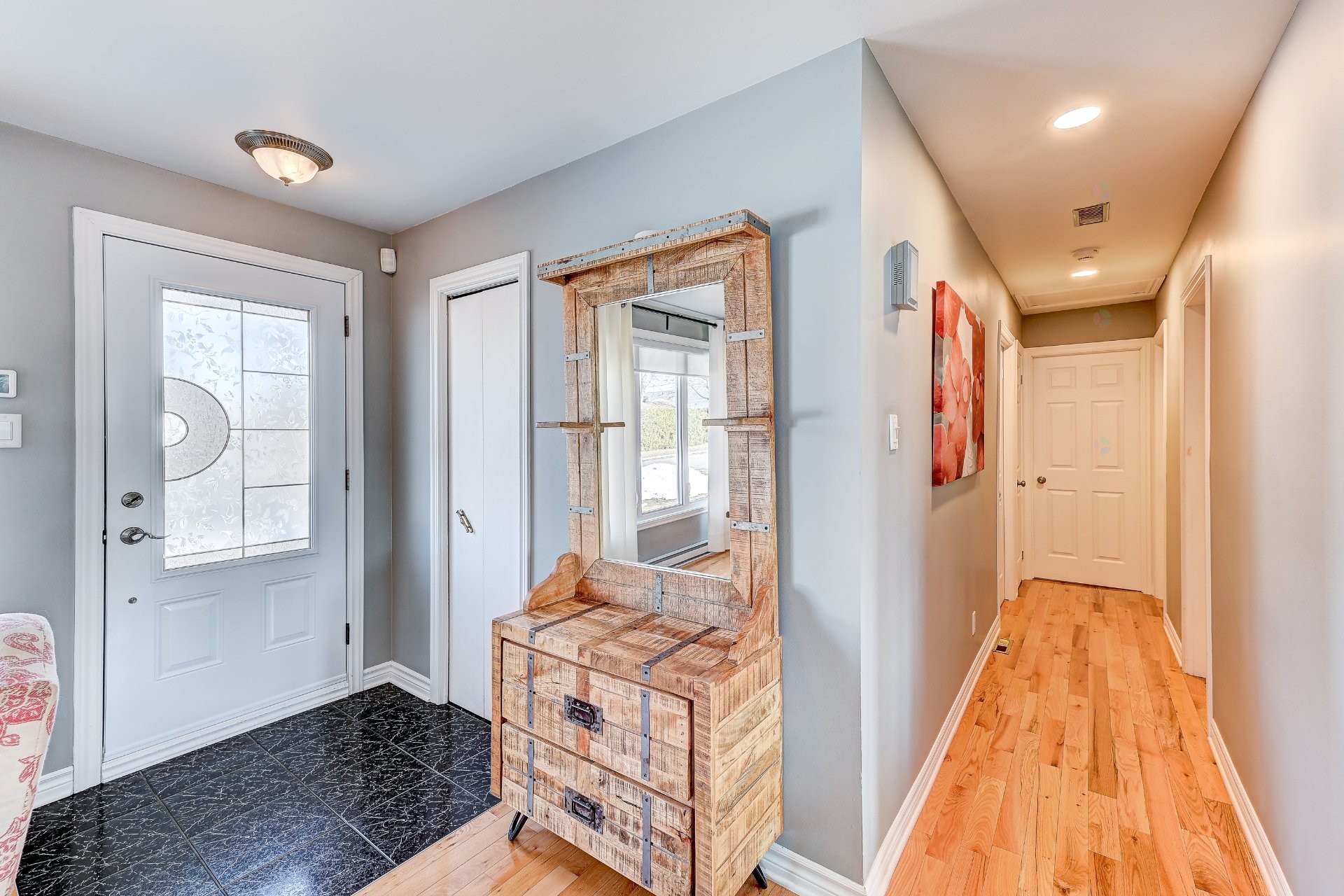 









1365


Place Alfred-DesRochers

,
Sainte-Catherine,




QC
J5C1E3

