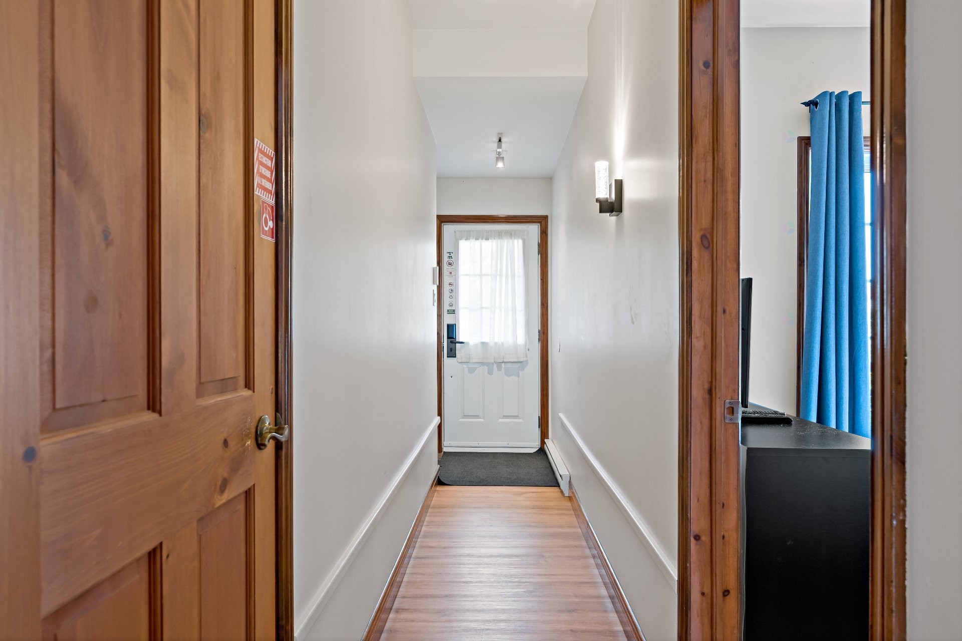 









225


Rue du Mont-Plaisant

, 7,
Mont-Tremblant,




QC
J8E1L2

