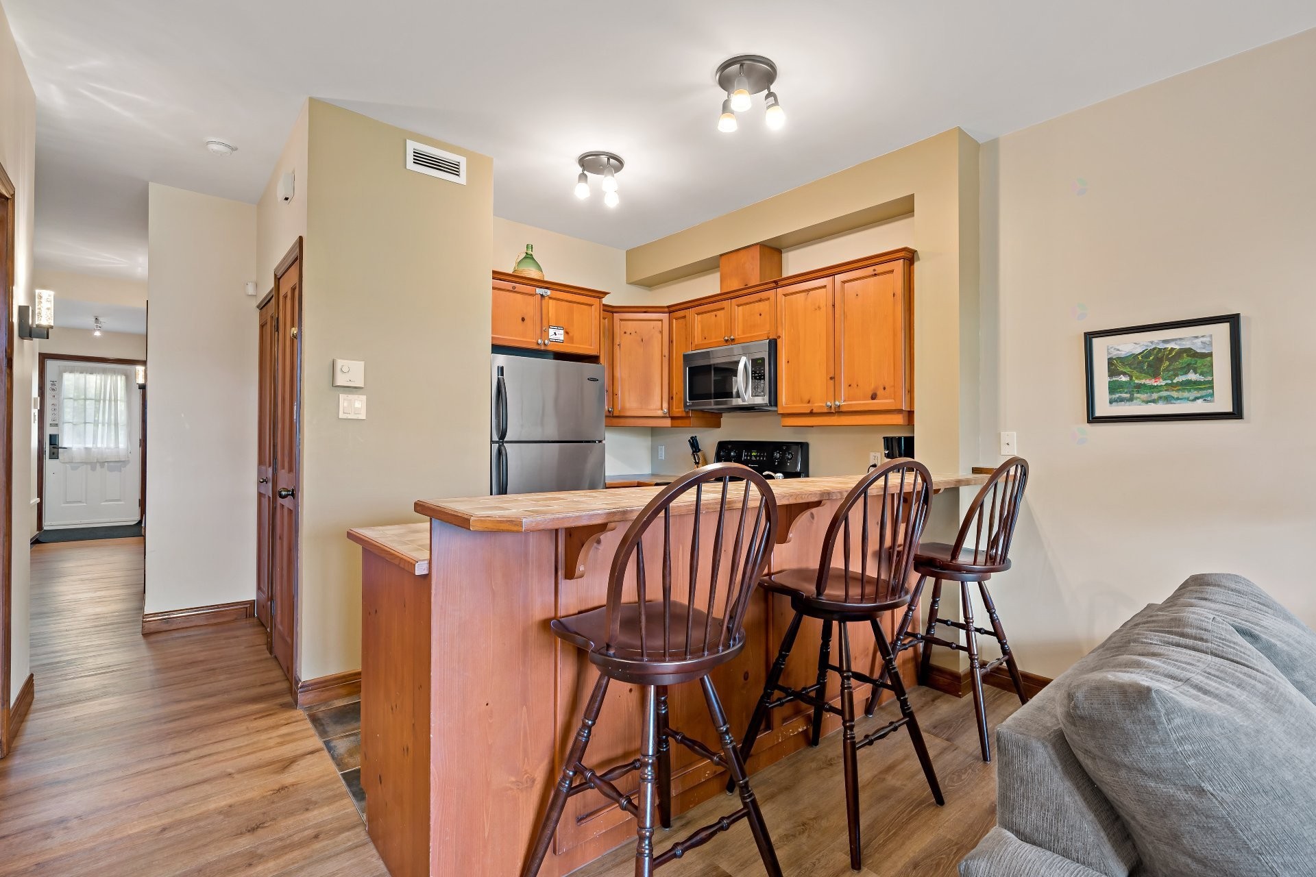 









225


Rue du Mont-Plaisant

, 7,
Mont-Tremblant,




QC
J8E1L2

