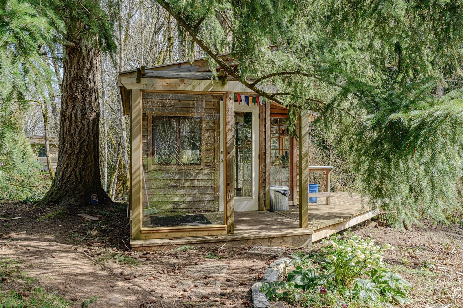 









821


Fulford-Ganges

Rd,
Salt Spring,




BC
V8K 2G4

