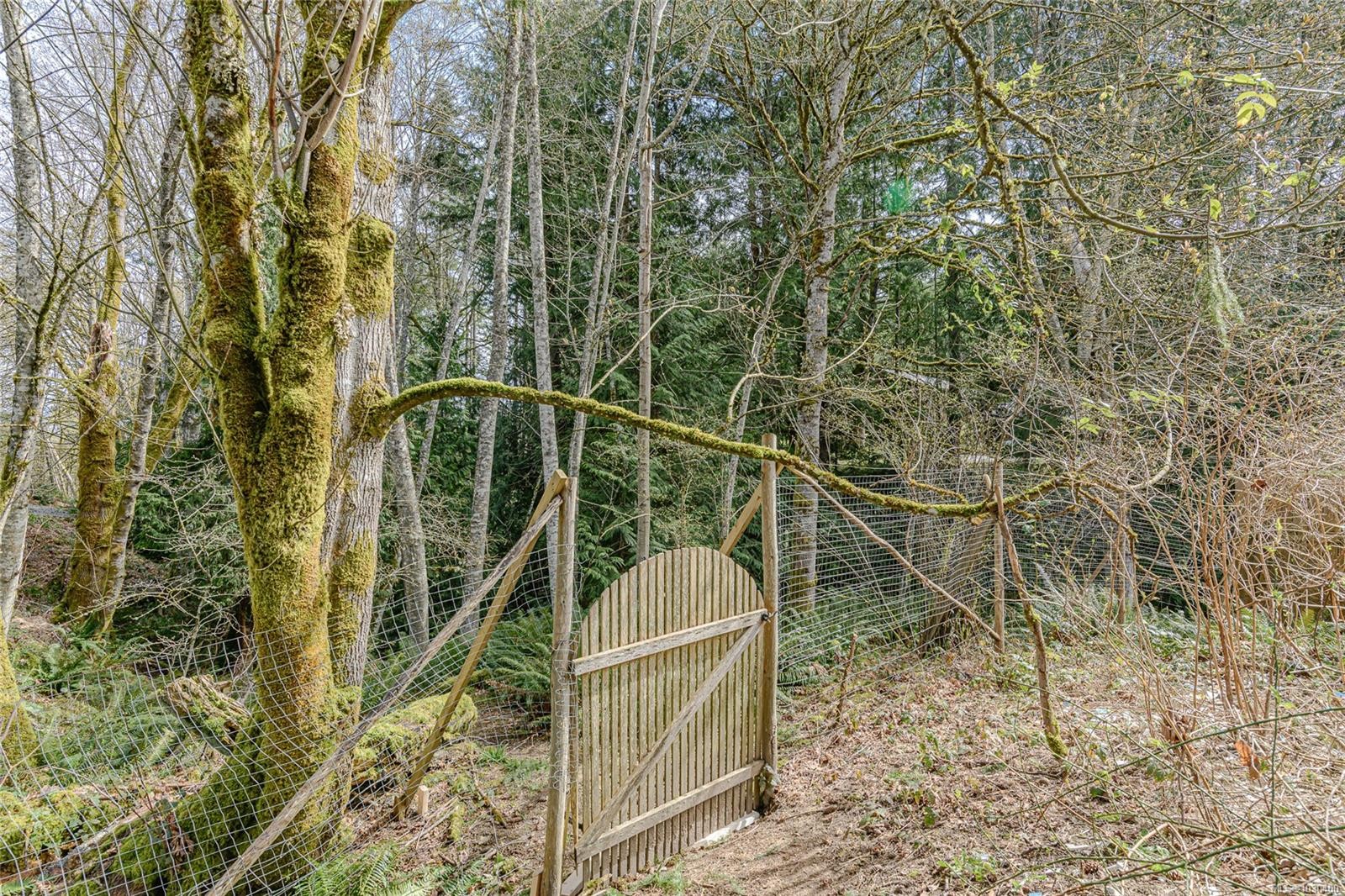 









821


Fulford-Ganges

Rd,
Salt Spring,




BC
V8K 2G4

