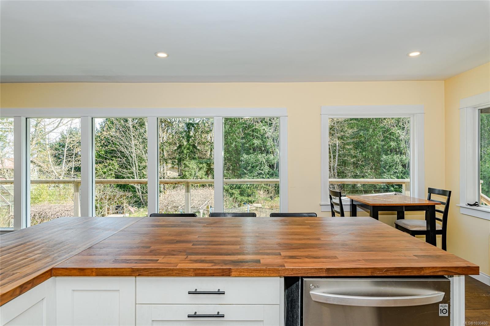 









821


Fulford-Ganges

Rd,
Salt Spring,




BC
V8K 2G4

