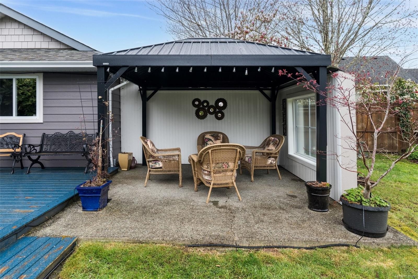 









7139


Jacksons

Pl,
Sooke,




BC
V9Z 0T7

