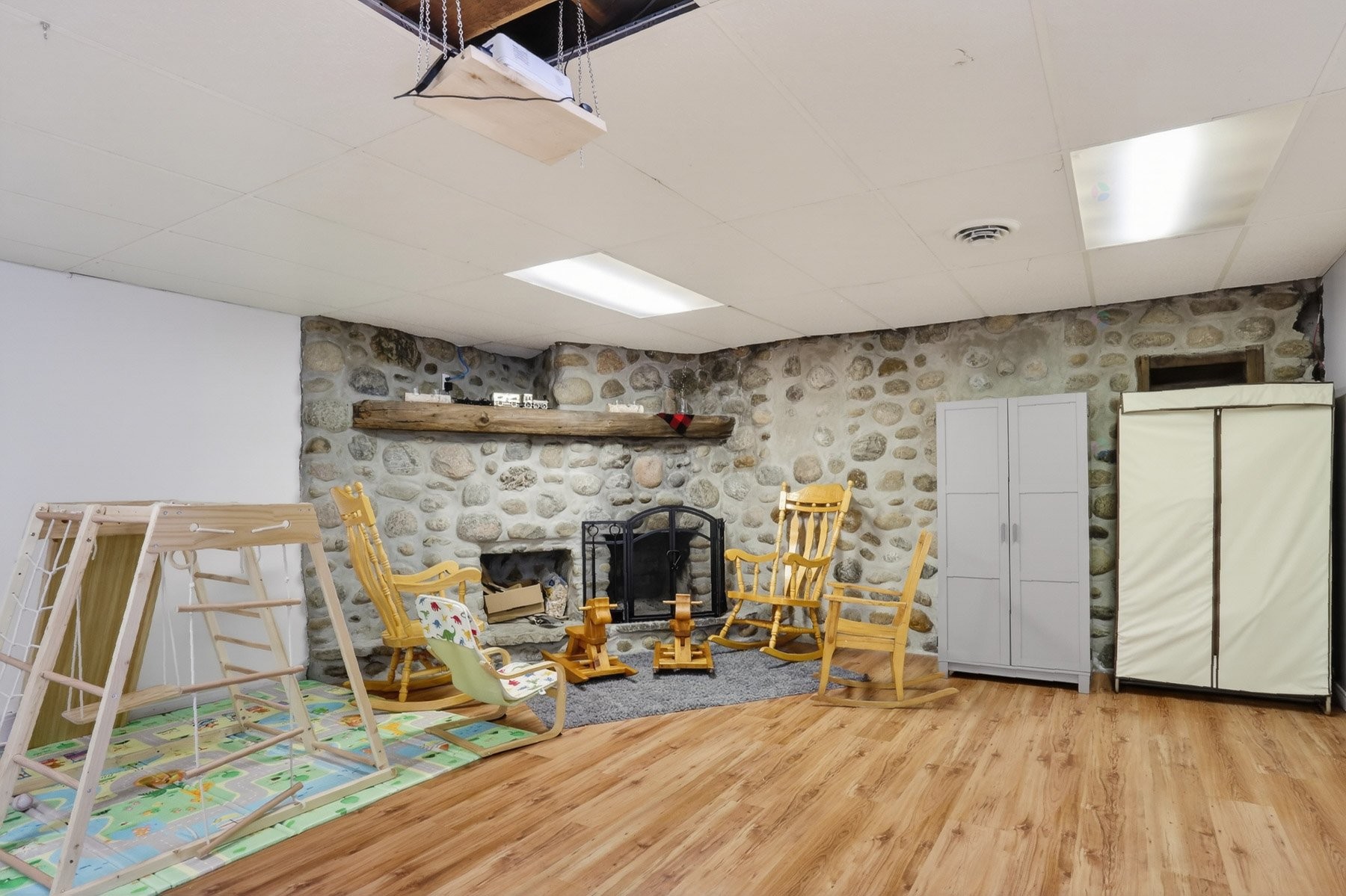 









1797

 - 1797A


12e Avenue

,
Shawinigan,




QC
G9T5Z6

