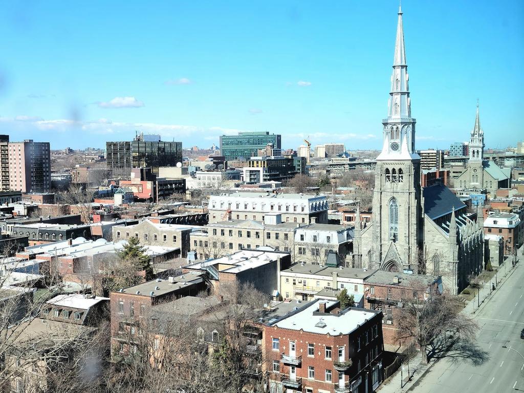 









1150


Boul. René-Lévesque E.

, 1218,
Ville-Marie (Montréal),




QC
H2L0J6

