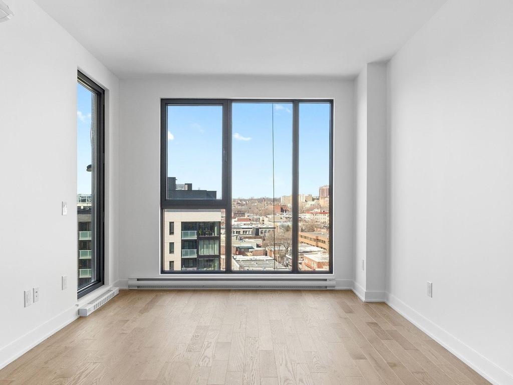 









1150


Boul. René-Lévesque E.

, 1218,
Ville-Marie (Montréal),




QC
H2L0J6

