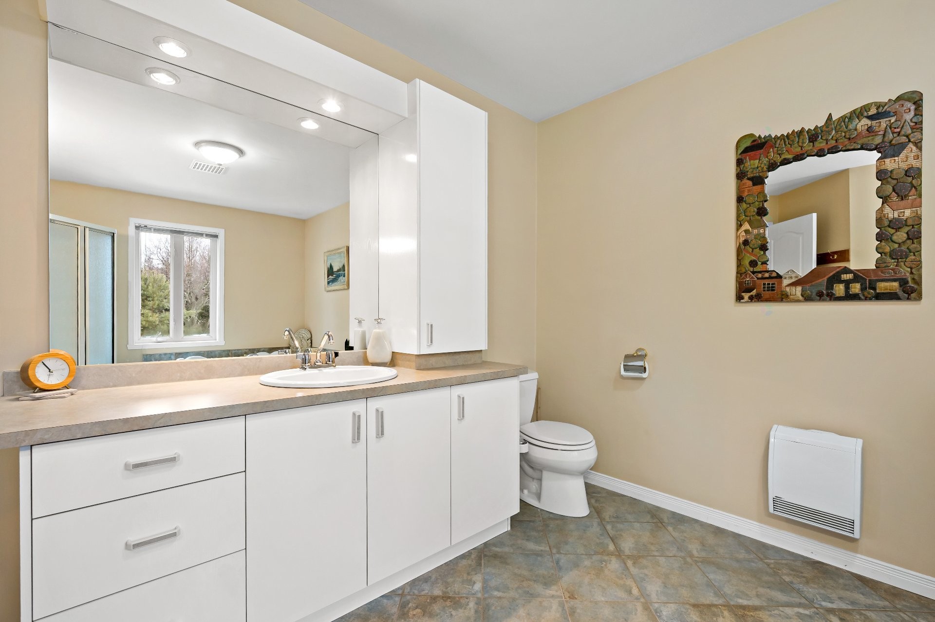 









111


Rue des Villageois

,
Mont-Blanc,




QC
J0T2G0

