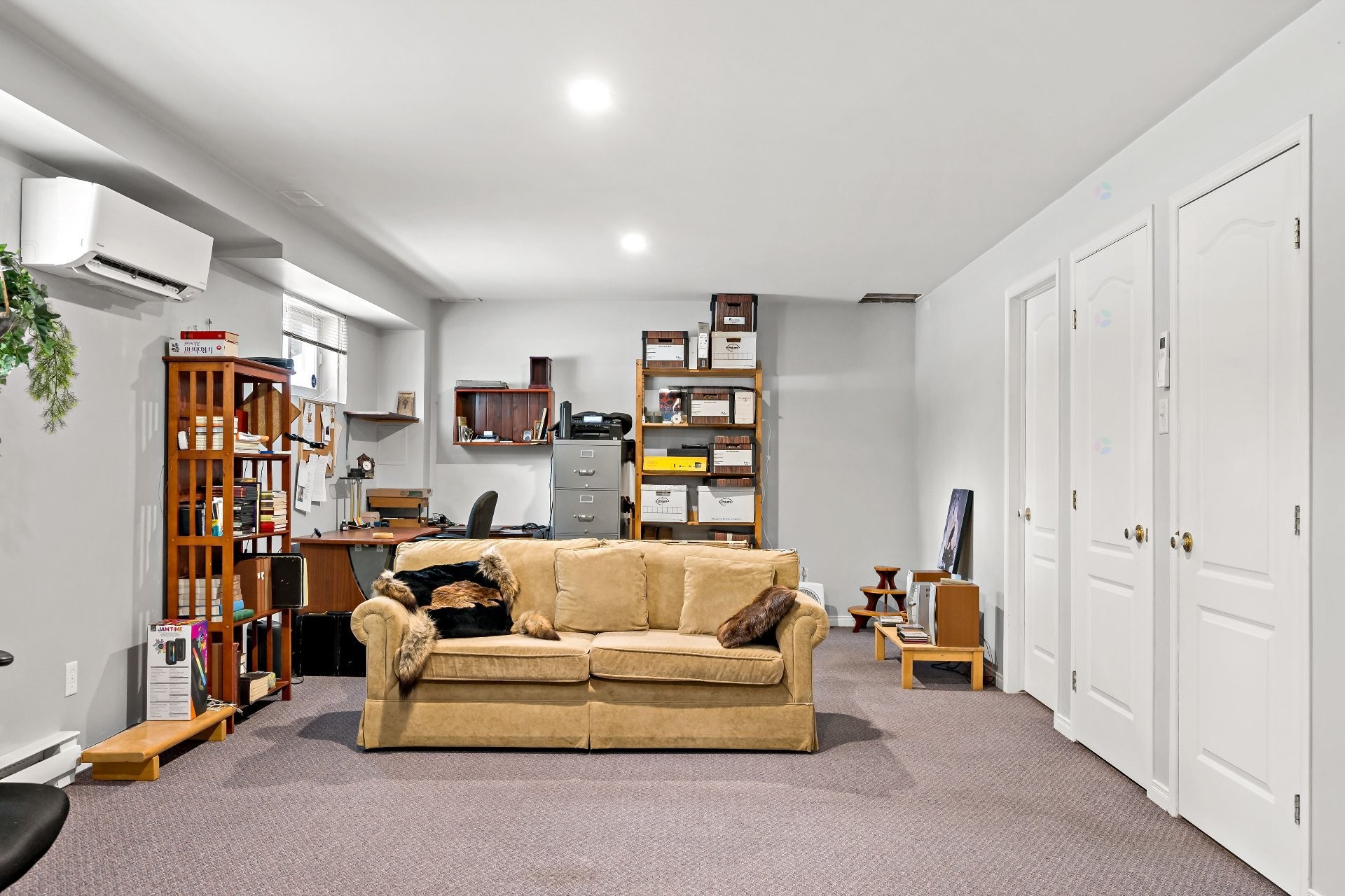 









111


Rue des Villageois

,
Mont-Blanc,




QC
J0T2G0

