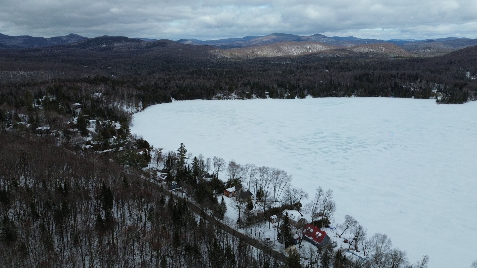 









185


Ch. du Domaine-Millette

,
Mont-Tremblant,




QC
J8E1V9

