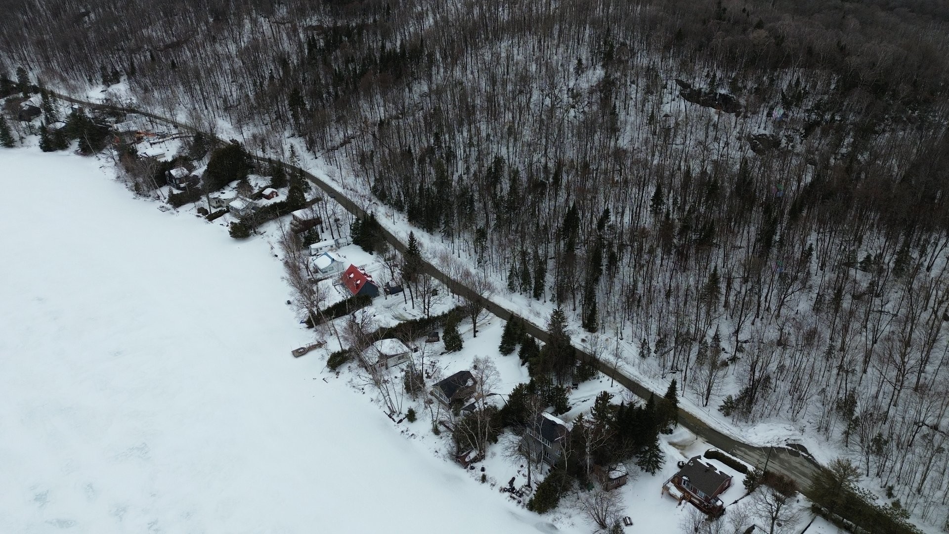 









185


Ch. du Domaine-Millette

,
Mont-Tremblant,




QC
J8E1V9

