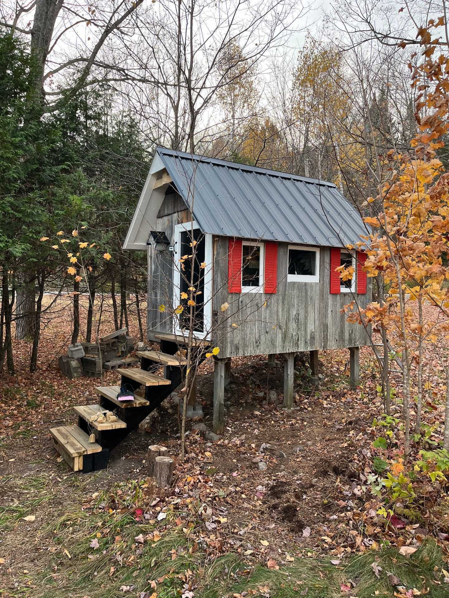 









185


Ch. du Domaine-Millette

,
Mont-Tremblant,




QC
J8E1V9

