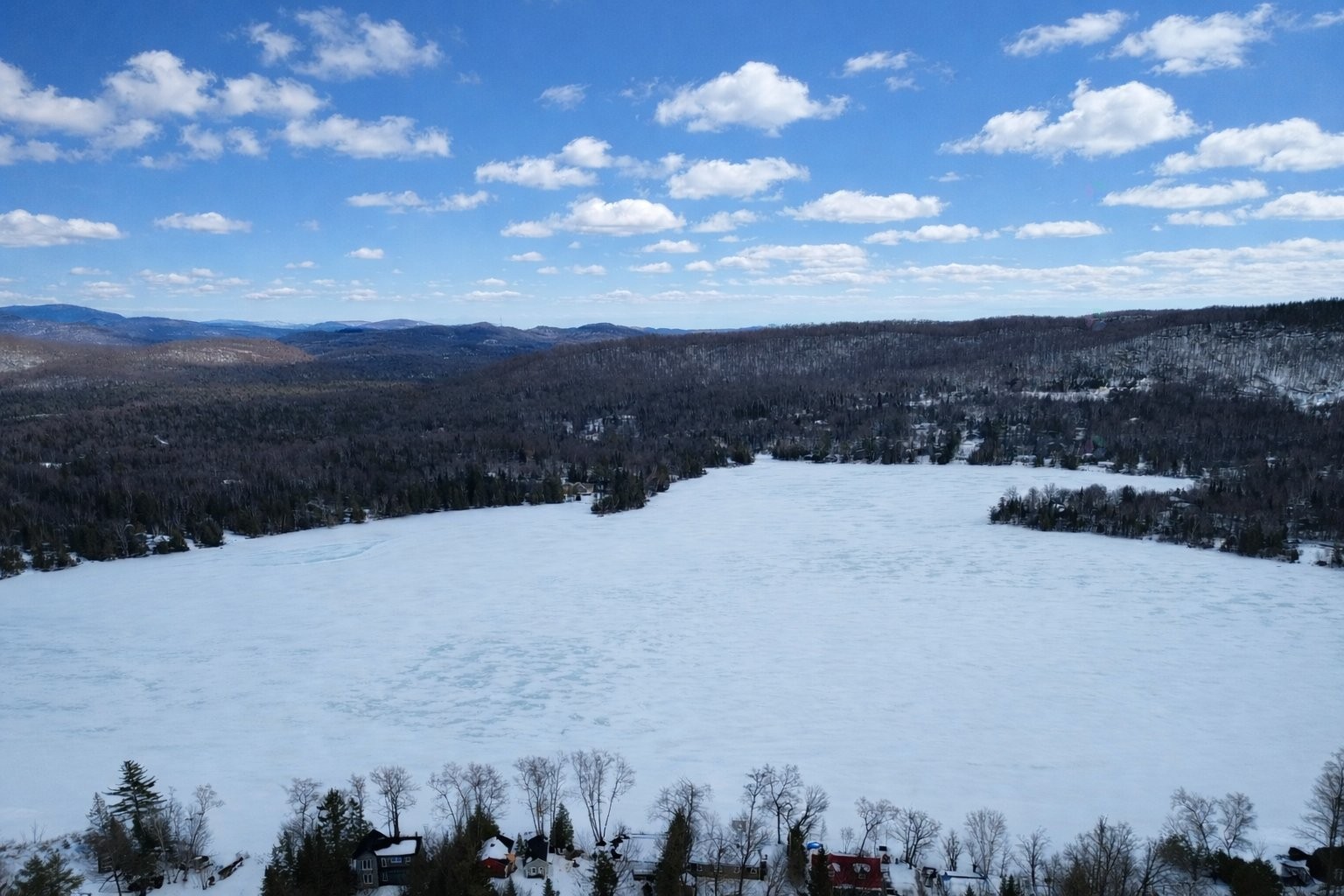 









185


Ch. du Domaine-Millette

,
Mont-Tremblant,




QC
J8E1V9

