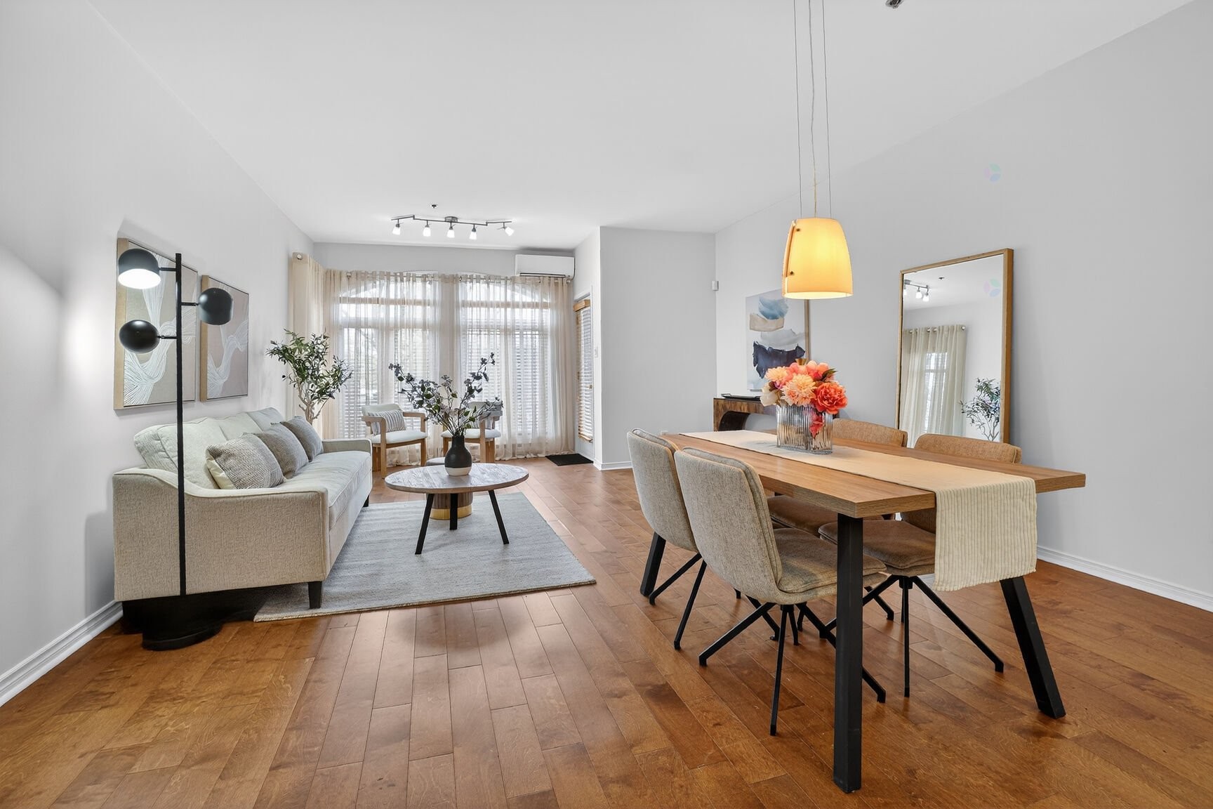 









275


Rue Upper Edison

, 105,
Saint-Lambert,




QC
J4R2W1

