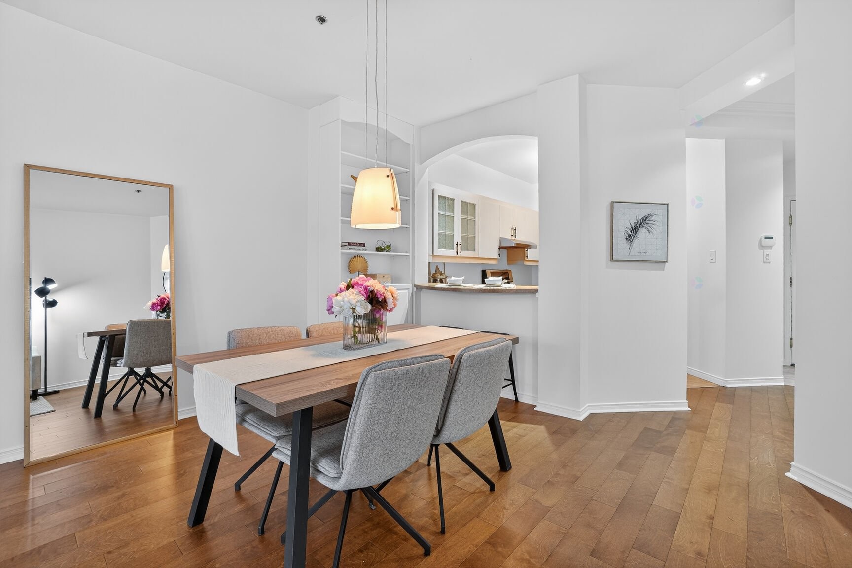 









275


Rue Upper Edison

, 105,
Saint-Lambert,




QC
J4R2W1

