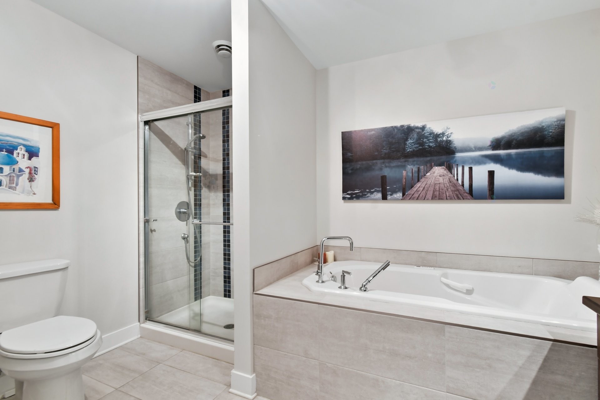 









390


Place du Louvre

, 103,
Mascouche,




QC
J7K0T2

