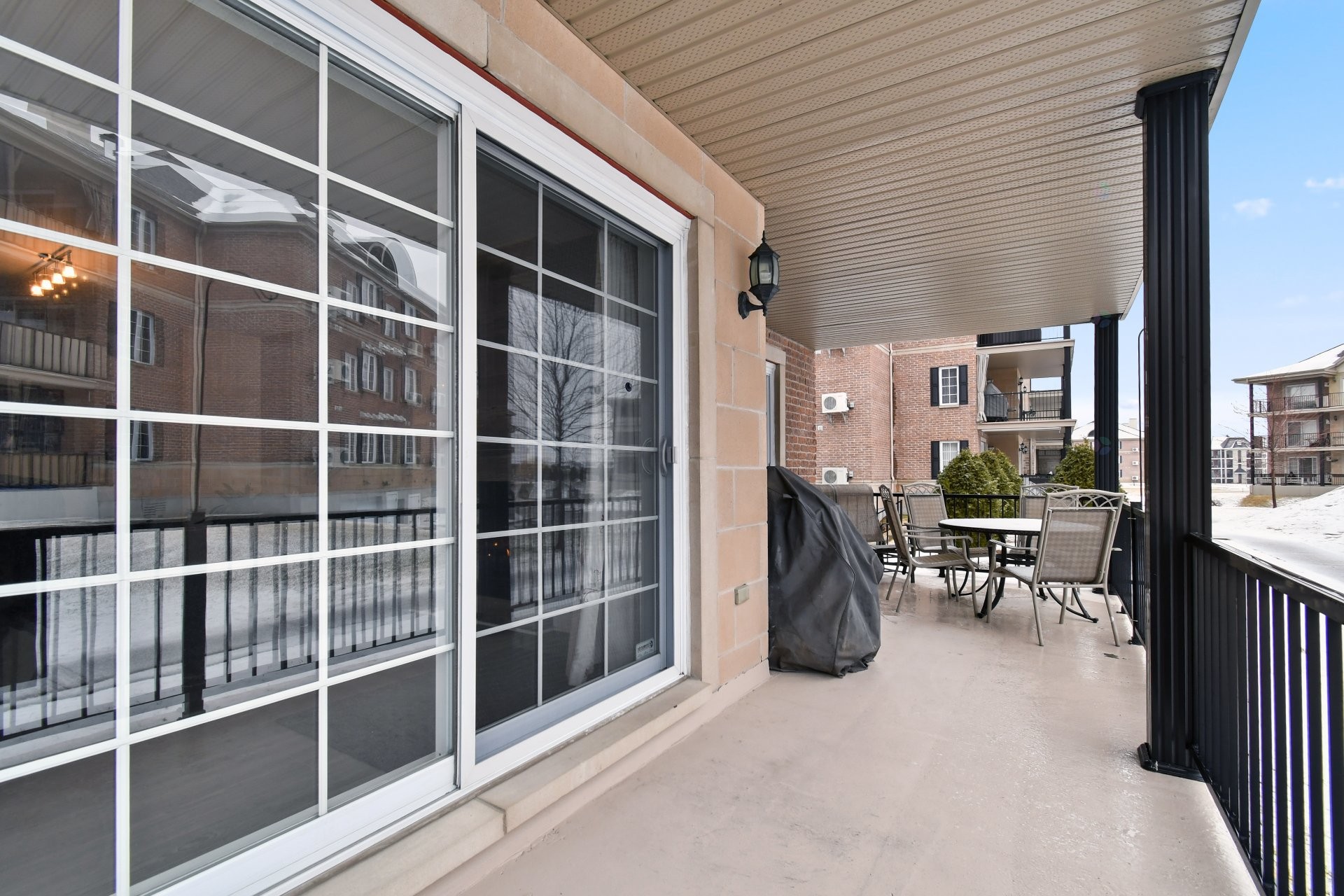 









390


Place du Louvre

, 103,
Mascouche,




QC
J7K0T2

