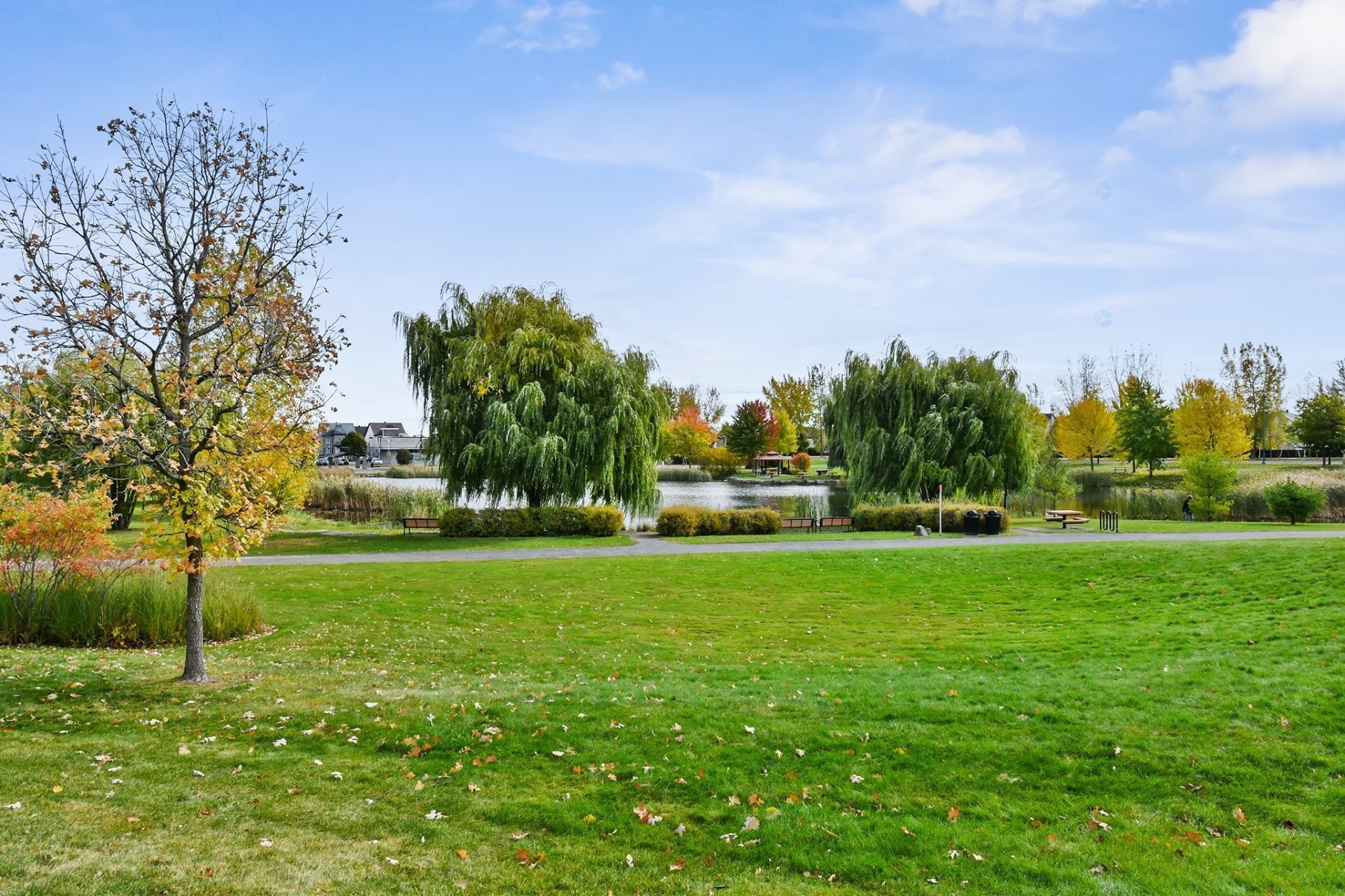 









390


Place du Louvre

, 103,
Mascouche,




QC
J7K0T2

