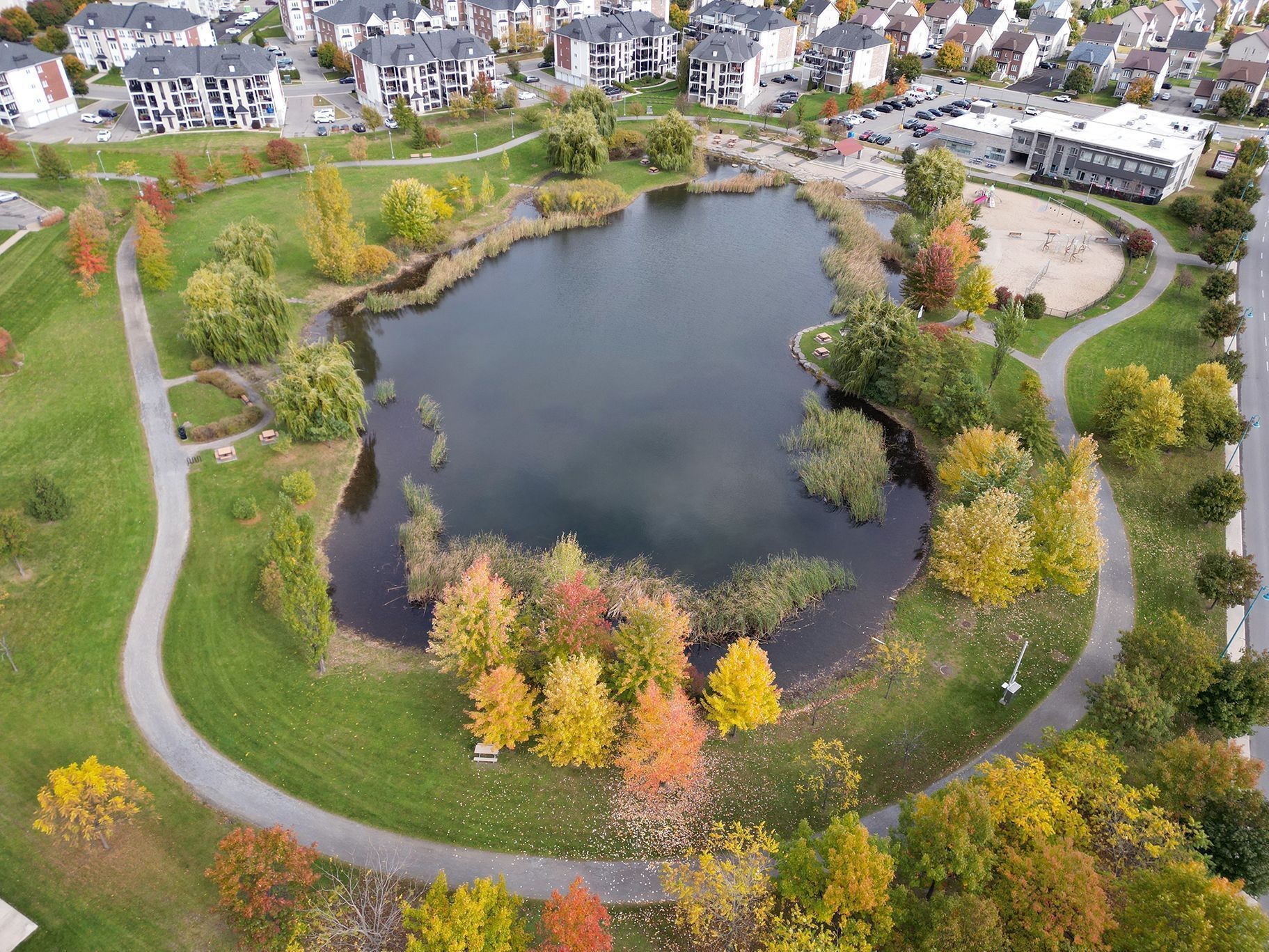 









390


Place du Louvre

, 103,
Mascouche,




QC
J7K0T2

