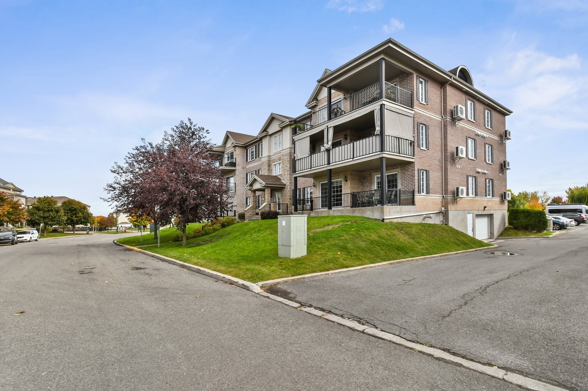 









390


Place du Louvre

, 103,
Mascouche,




QC
J7K0T2

