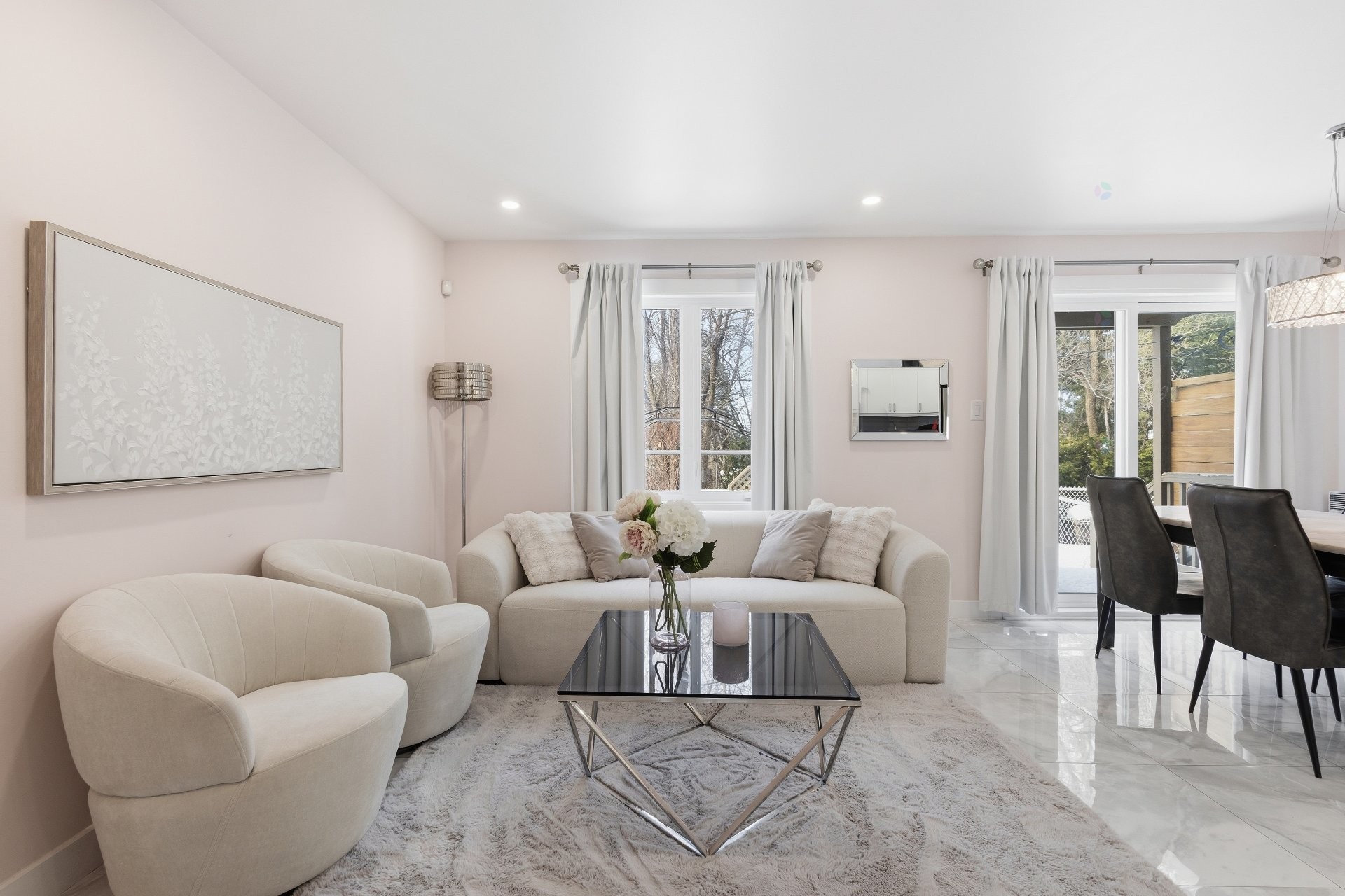 









610


Mtée Montrougeau

,
Laval (Fabreville),




QC
H7P5L1


