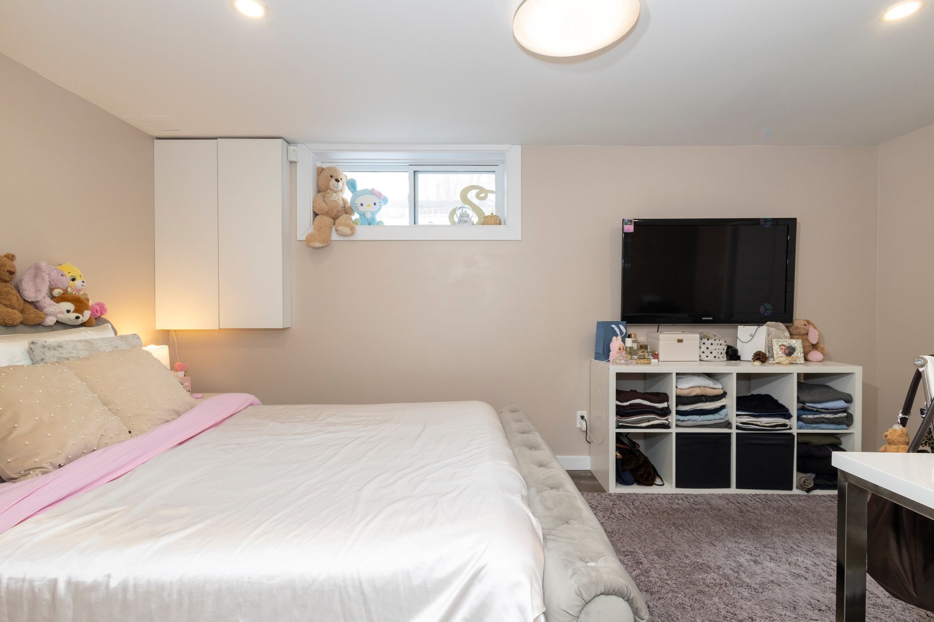 









610


Mtée Montrougeau

,
Laval (Fabreville),




QC
H7P5L1

