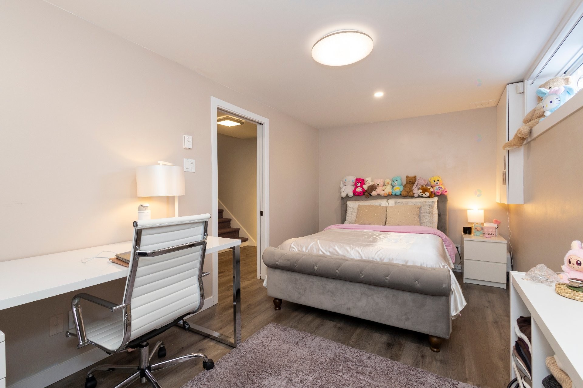 









610


Mtée Montrougeau

,
Laval (Fabreville),




QC
H7P5L1

