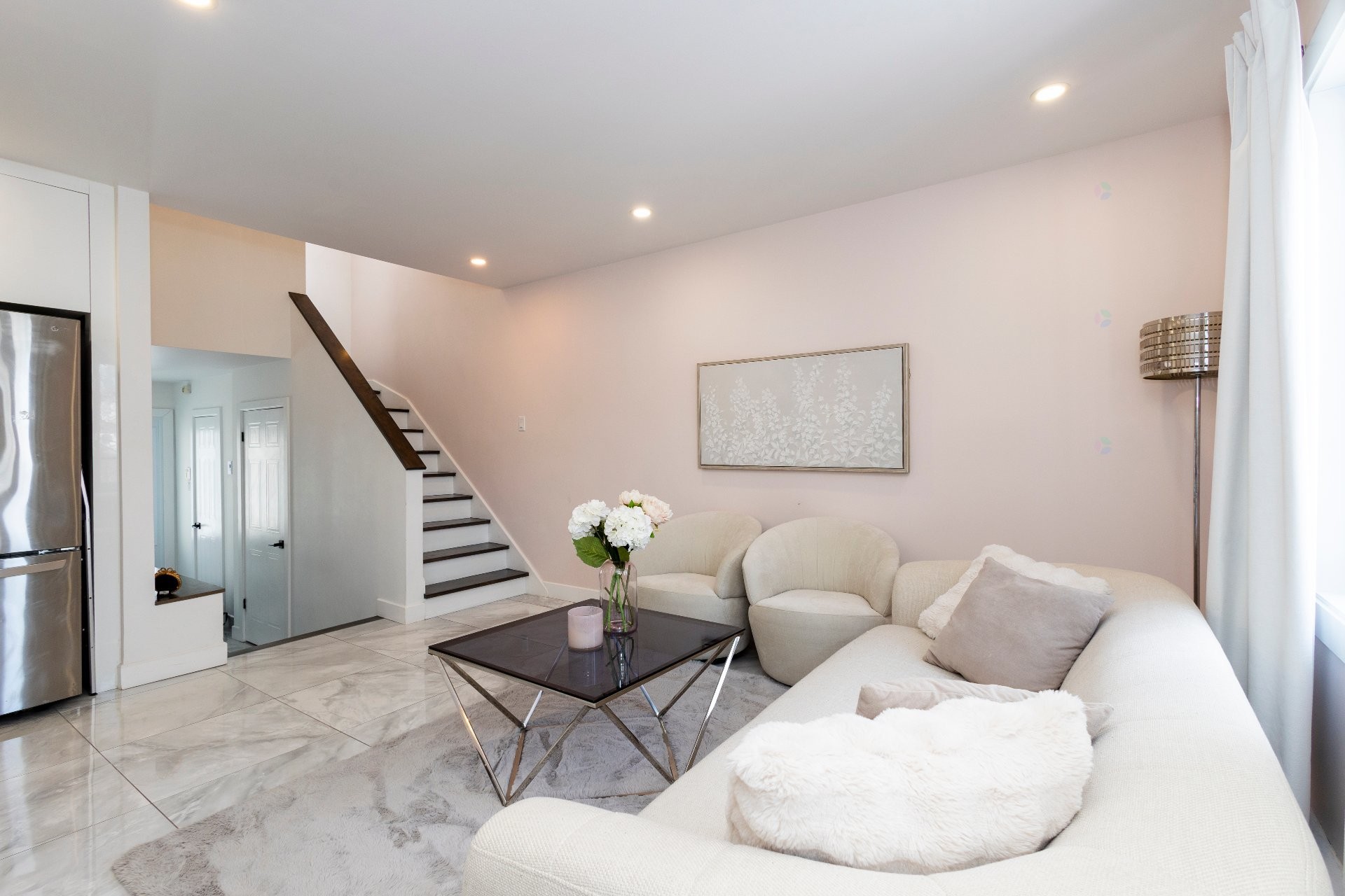 









610


Mtée Montrougeau

,
Laval (Fabreville),




QC
H7P5L1

