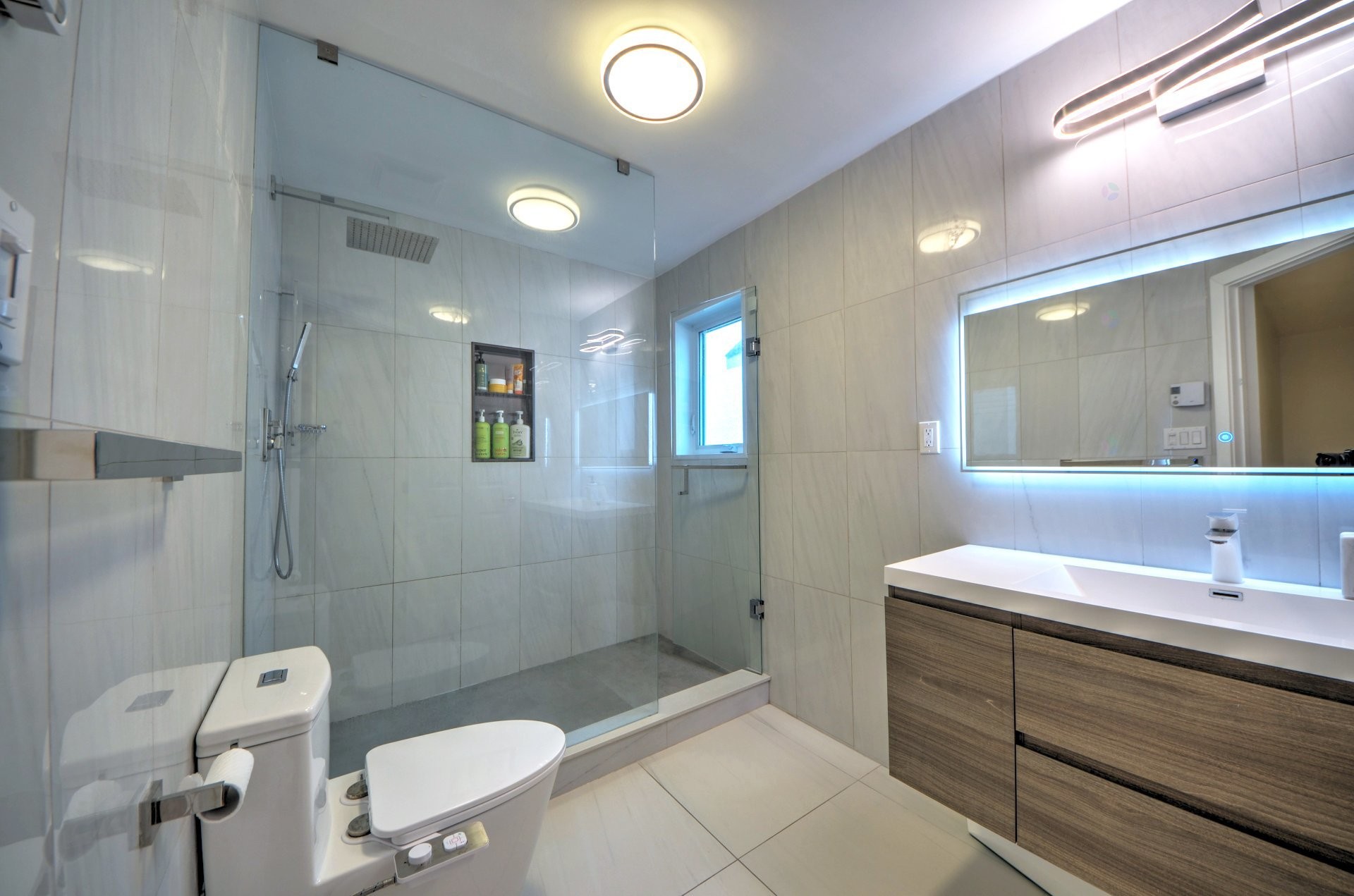 









475


Rue Thérèse

,
Brossard,




QC
J4W3H1


