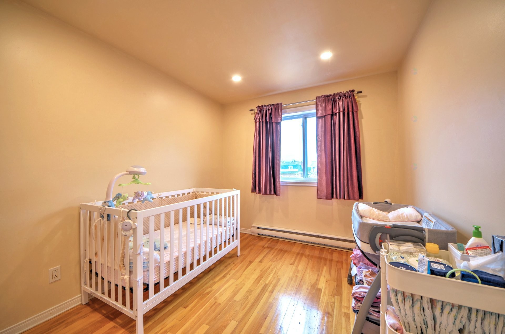 









475


Rue Thérèse

,
Brossard,




QC
J4W3H1

