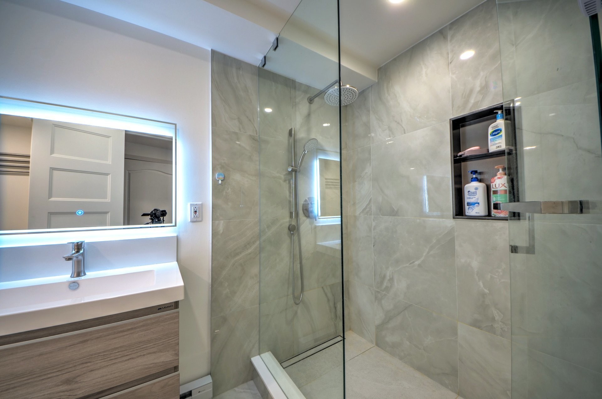 









475


Rue Thérèse

,
Brossard,




QC
J4W3H1

