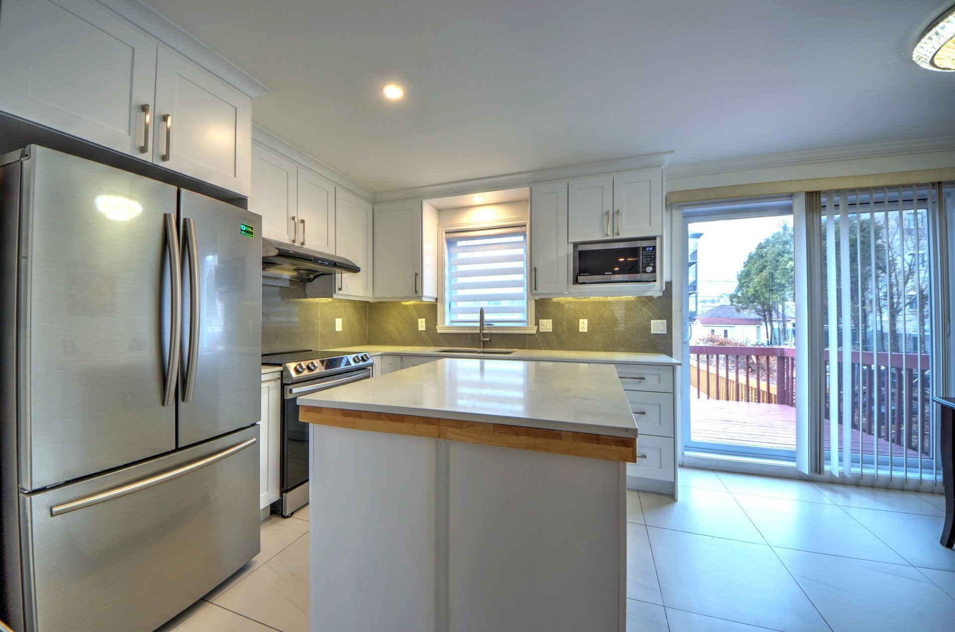 









475


Rue Thérèse

,
Brossard,




QC
J4W3H1

