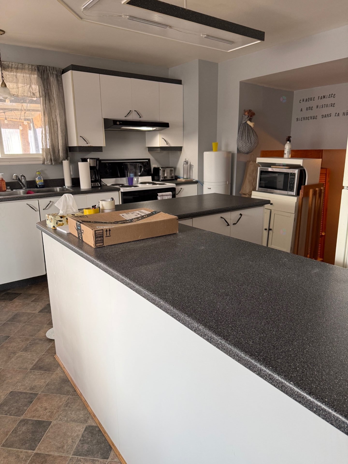 









1740


Rue Centrale

,
Sainte-Catherine,




QC
J5C1G5

