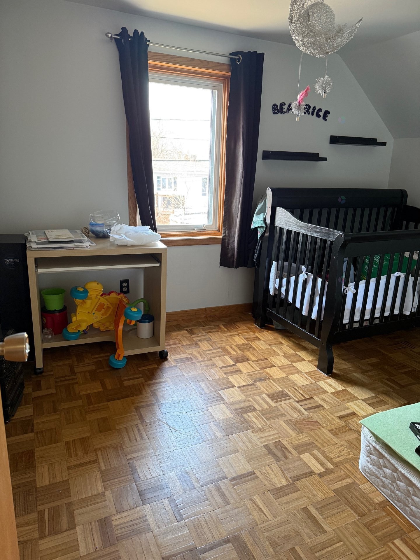 









1740


Rue Centrale

,
Sainte-Catherine,




QC
J5C1G5

