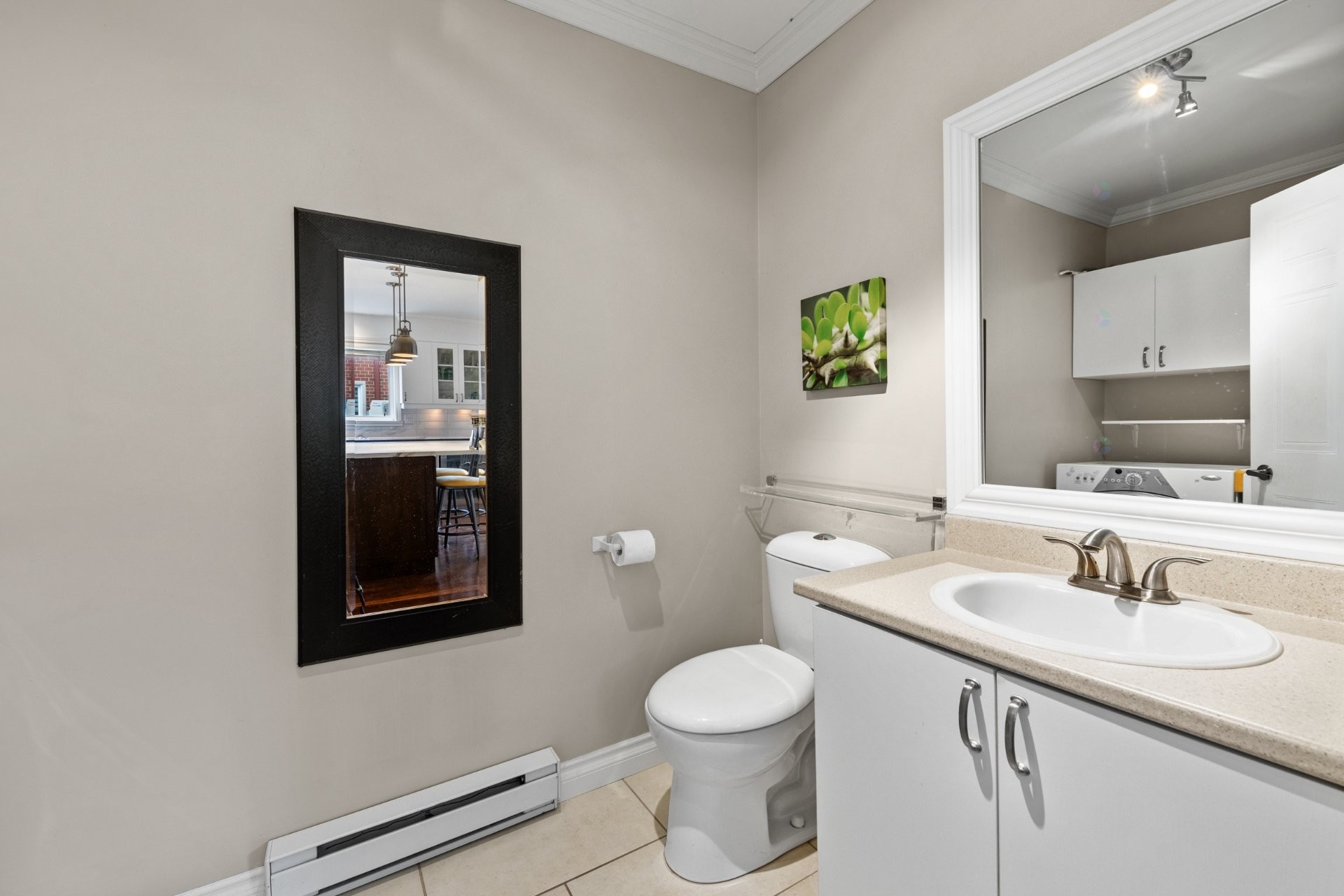 









2000


Rue De Chambly

, 404,
Saint-Bruno-de-Montarville,




QC
J3V6H3

