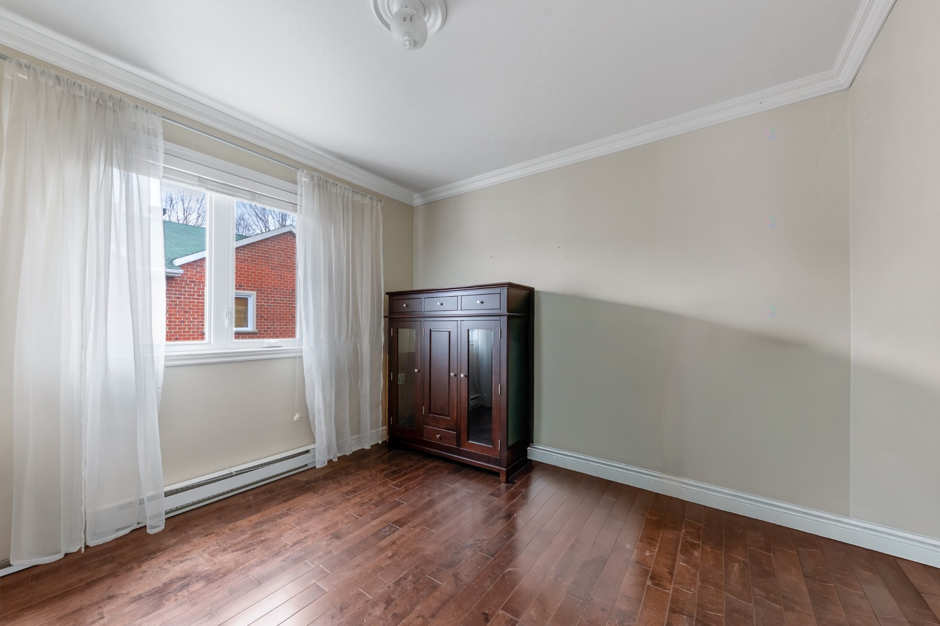 









2000


Rue De Chambly

, 404,
Saint-Bruno-de-Montarville,




QC
J3V6H3

