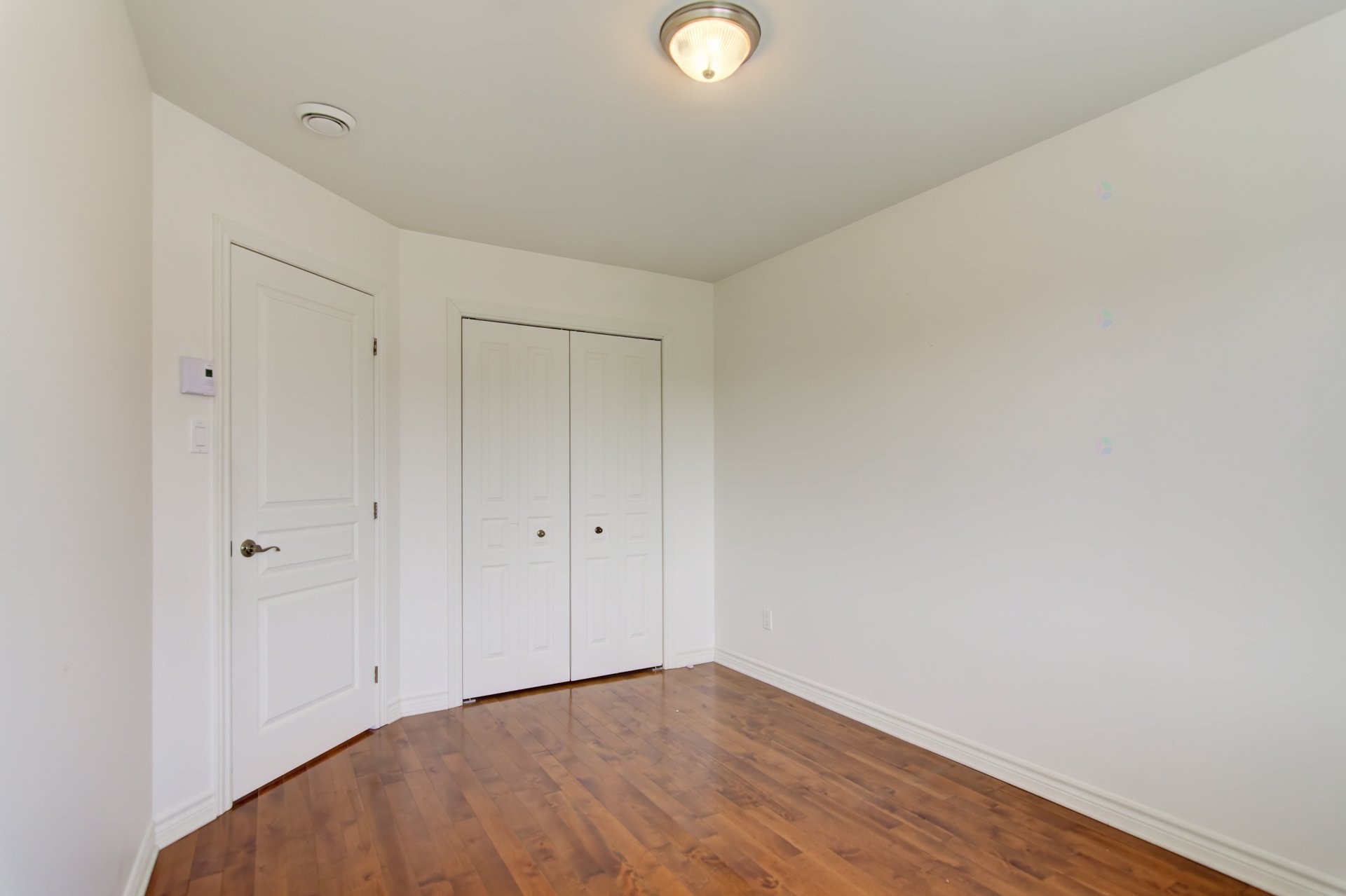 









8165


Rue Louisbourg

,
Brossard,




QC
J4Y0H6

