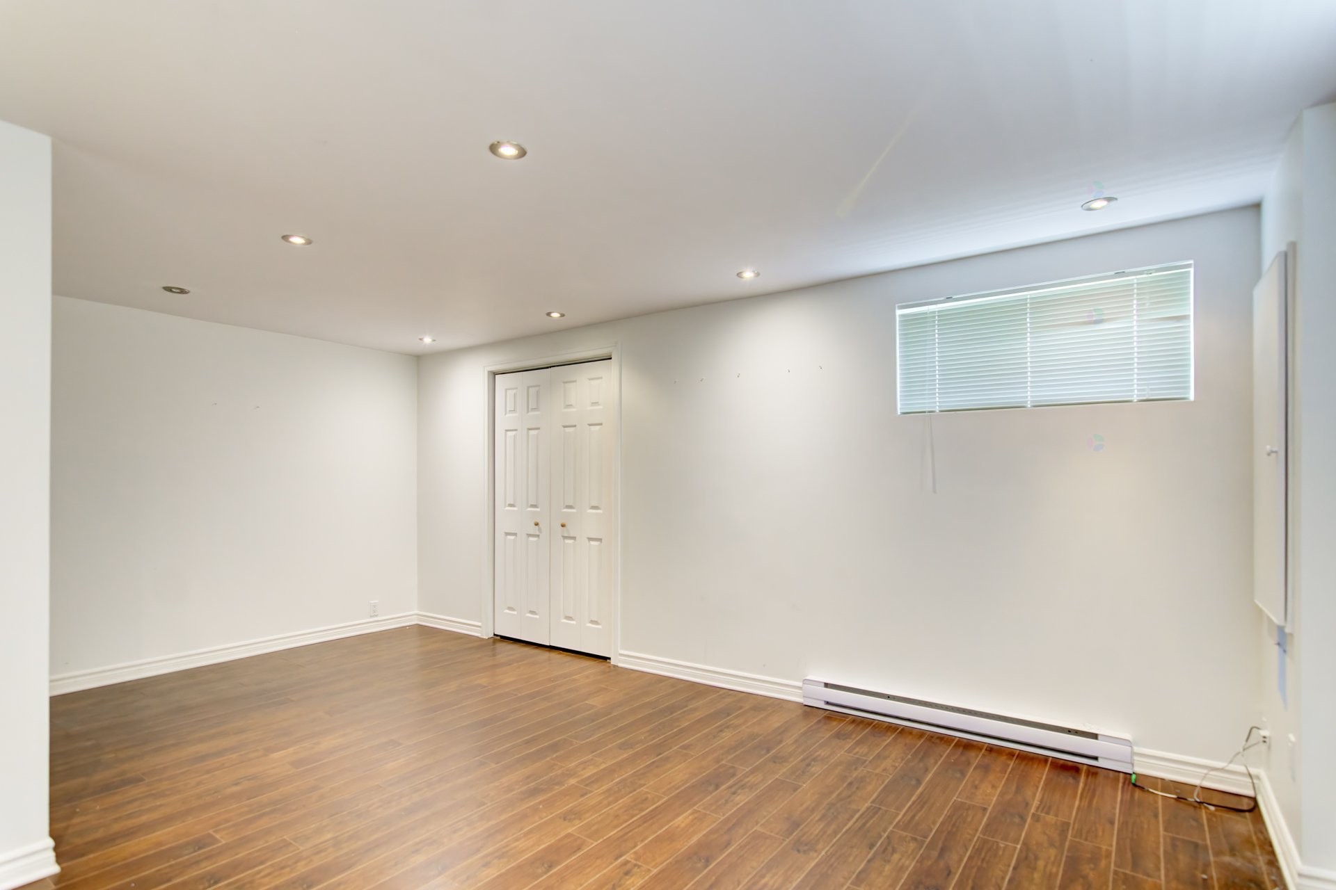 









8165


Rue Louisbourg

,
Brossard,




QC
J4Y0H6

