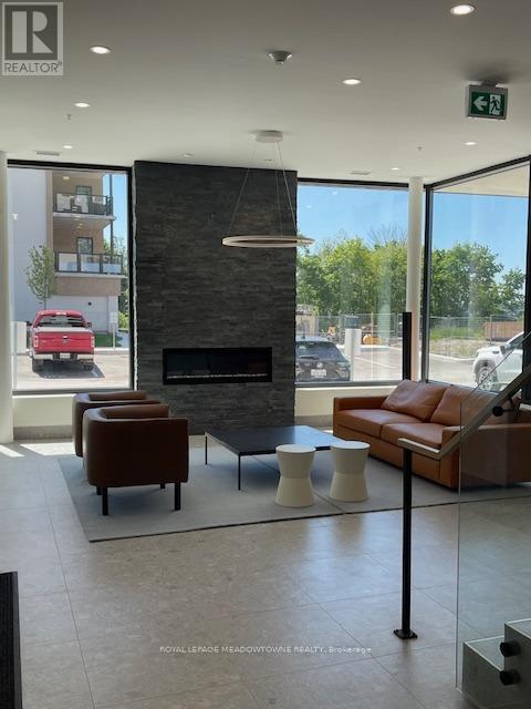 












403 - 19B WEST STREET

,
Kawartha Lakes,




Ontario
K9V1C4

