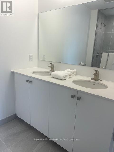 












403 - 19B WEST STREET

,
Kawartha Lakes,




Ontario
K9V1C4

