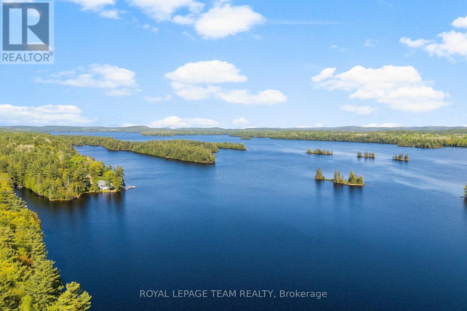 












2803 CENTENNIAL LAKE ROAD

,
Greater Madawaska,




Ontario
K0J1H0

