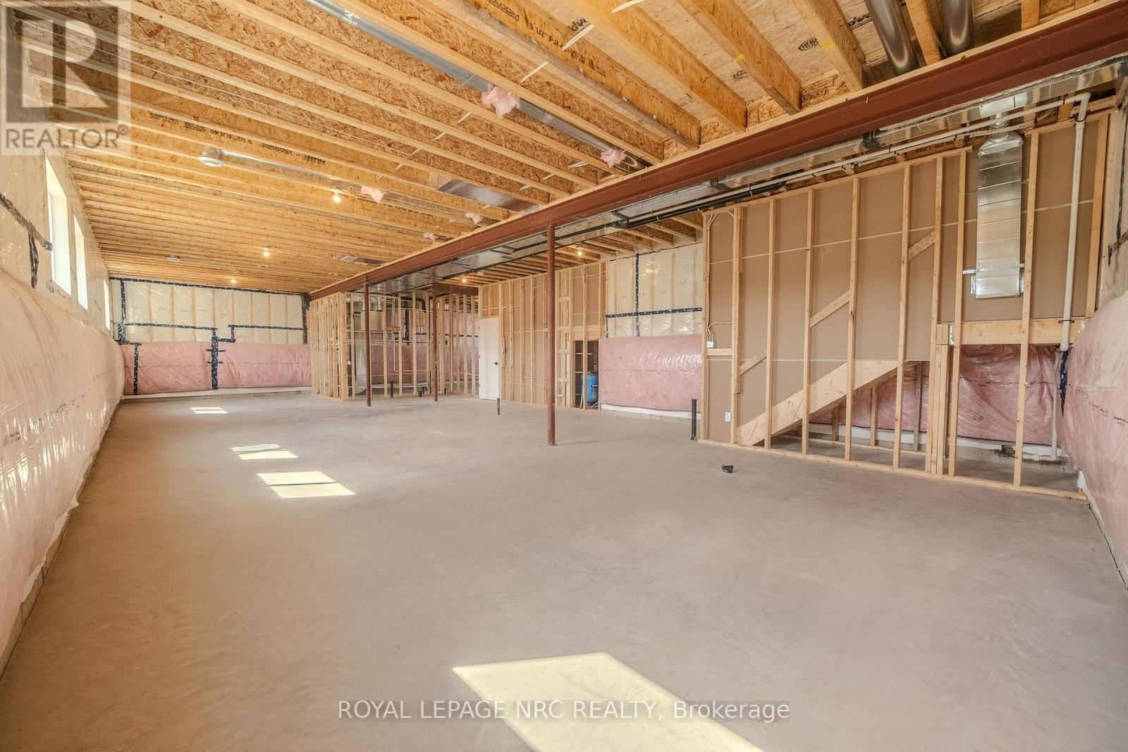 












4180 FLY ROAD

,
Lincoln (Escarpment),




Ontario
L0R1G0

