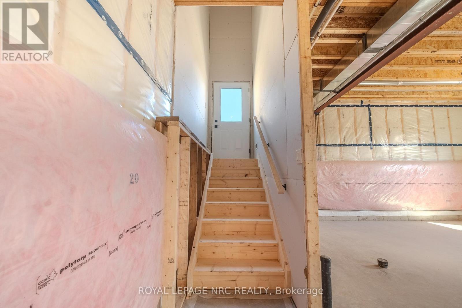 












4180 FLY ROAD

,
Lincoln (Escarpment),




Ontario
L0R1G0

