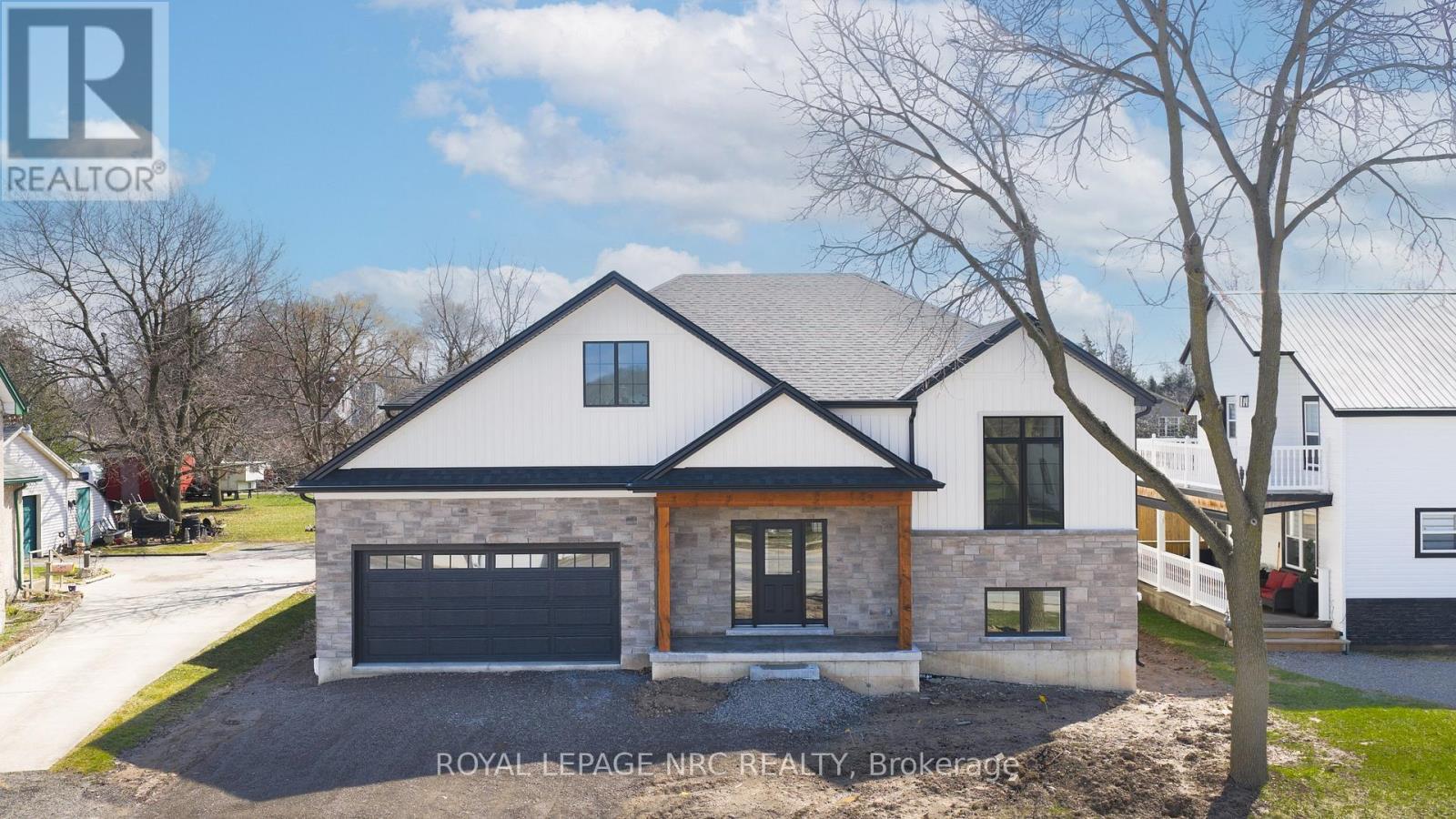 












4180 FLY ROAD

,
Lincoln (Escarpment),




Ontario
L0R1G0

