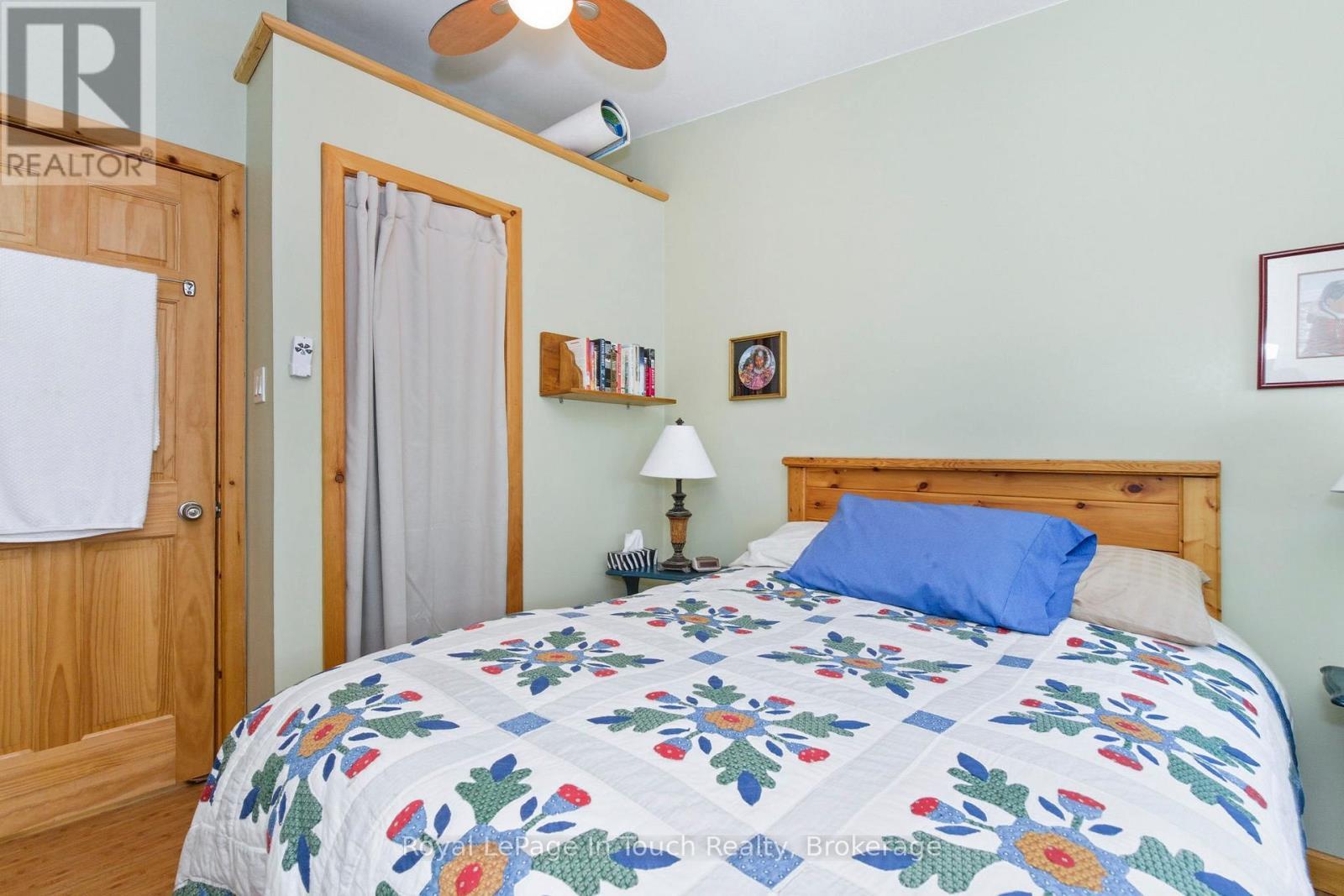 












2 IS 190 ISLAND

,
Georgian Bay (Baxter),




Ontario
L0K1S0

